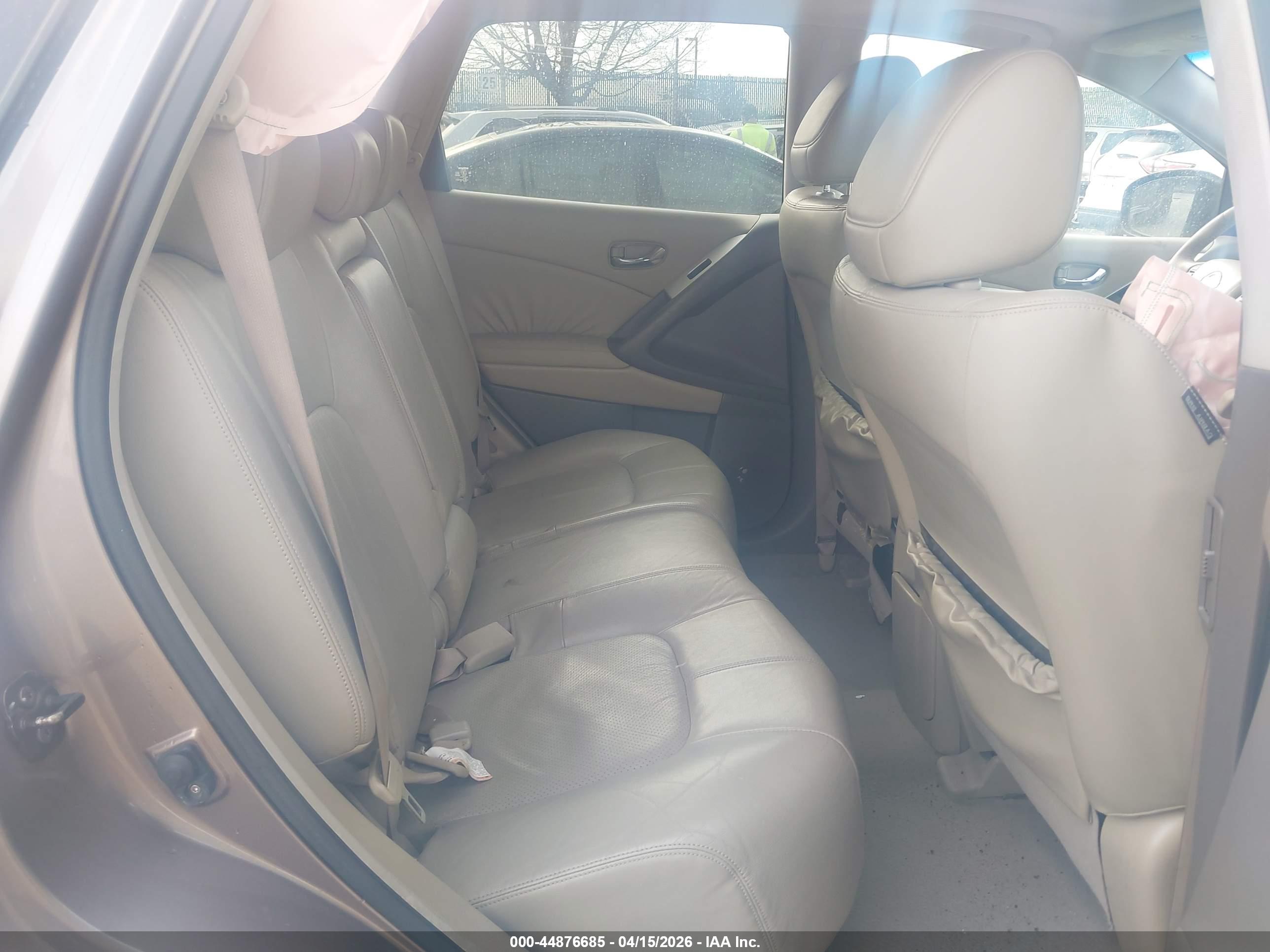 NISSAN MURANO image 8