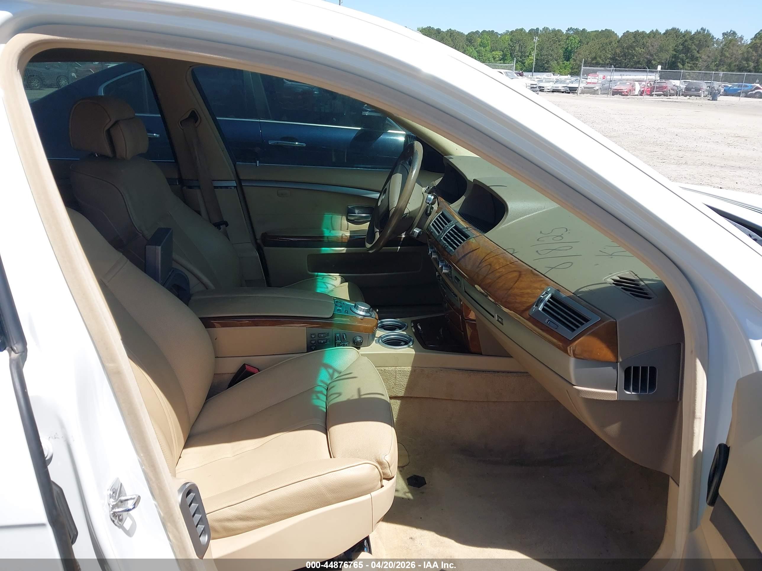 BMW 750LI image 5