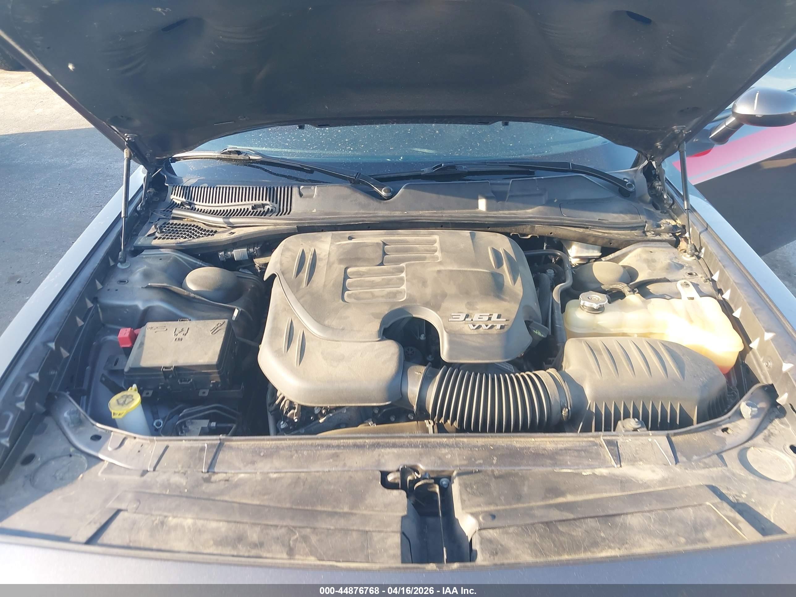 DODGE CHALLENGER image 10