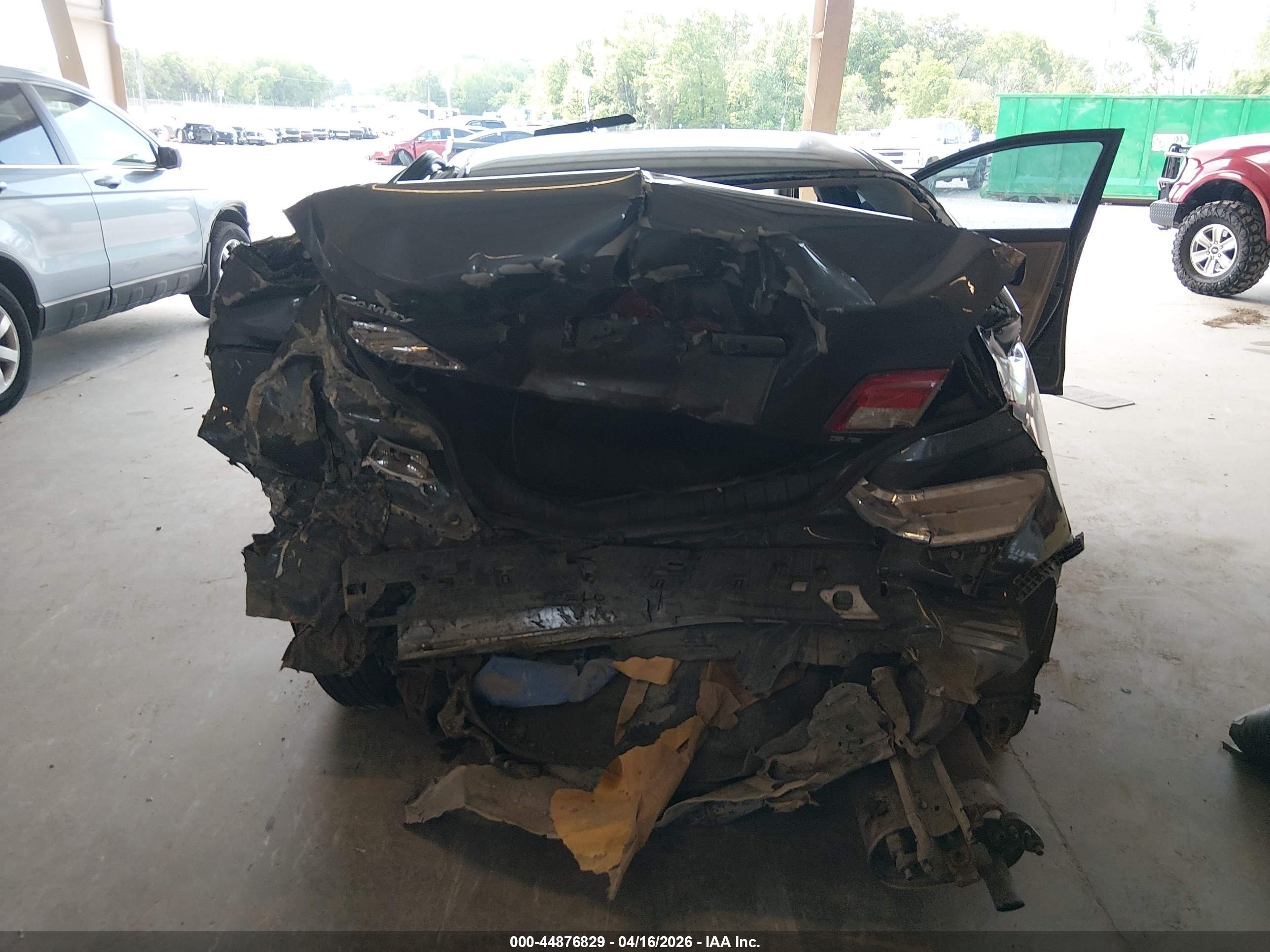 TOYOTA CAMRY image 6