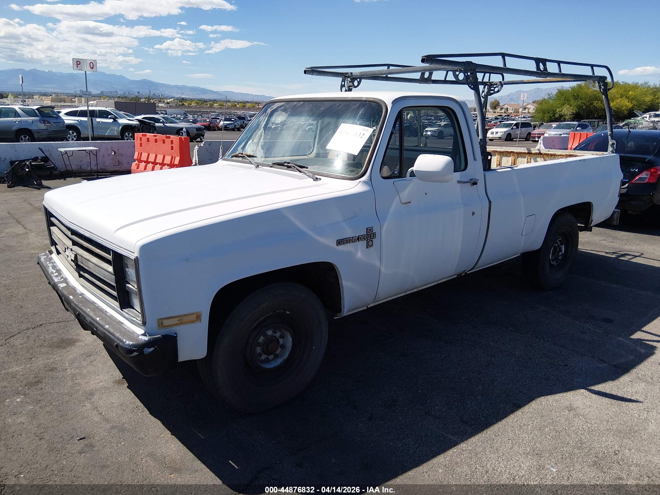 CHEVROLET C20 image 2