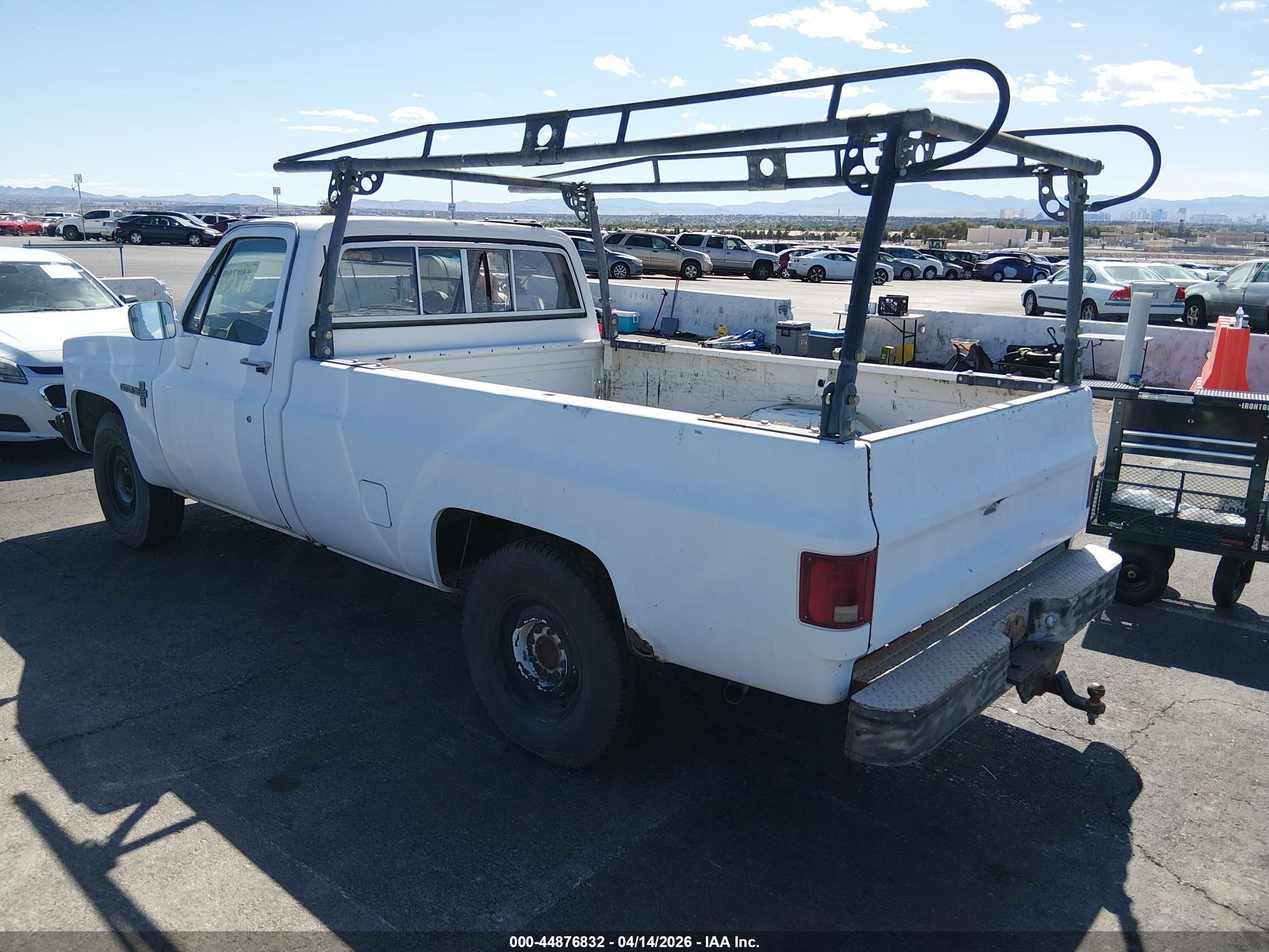 CHEVROLET C20 image 3