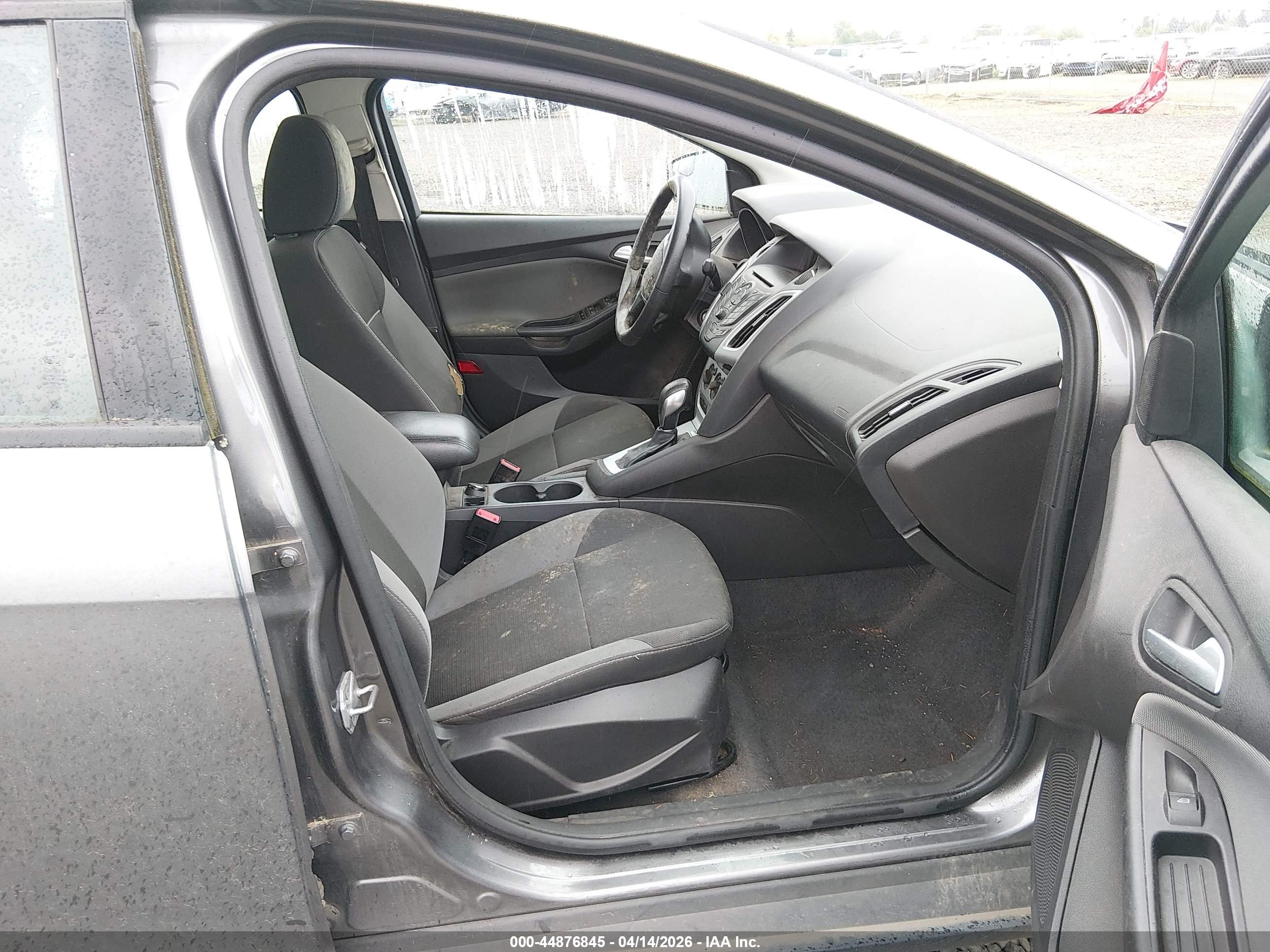 FORD FOCUS image 5
