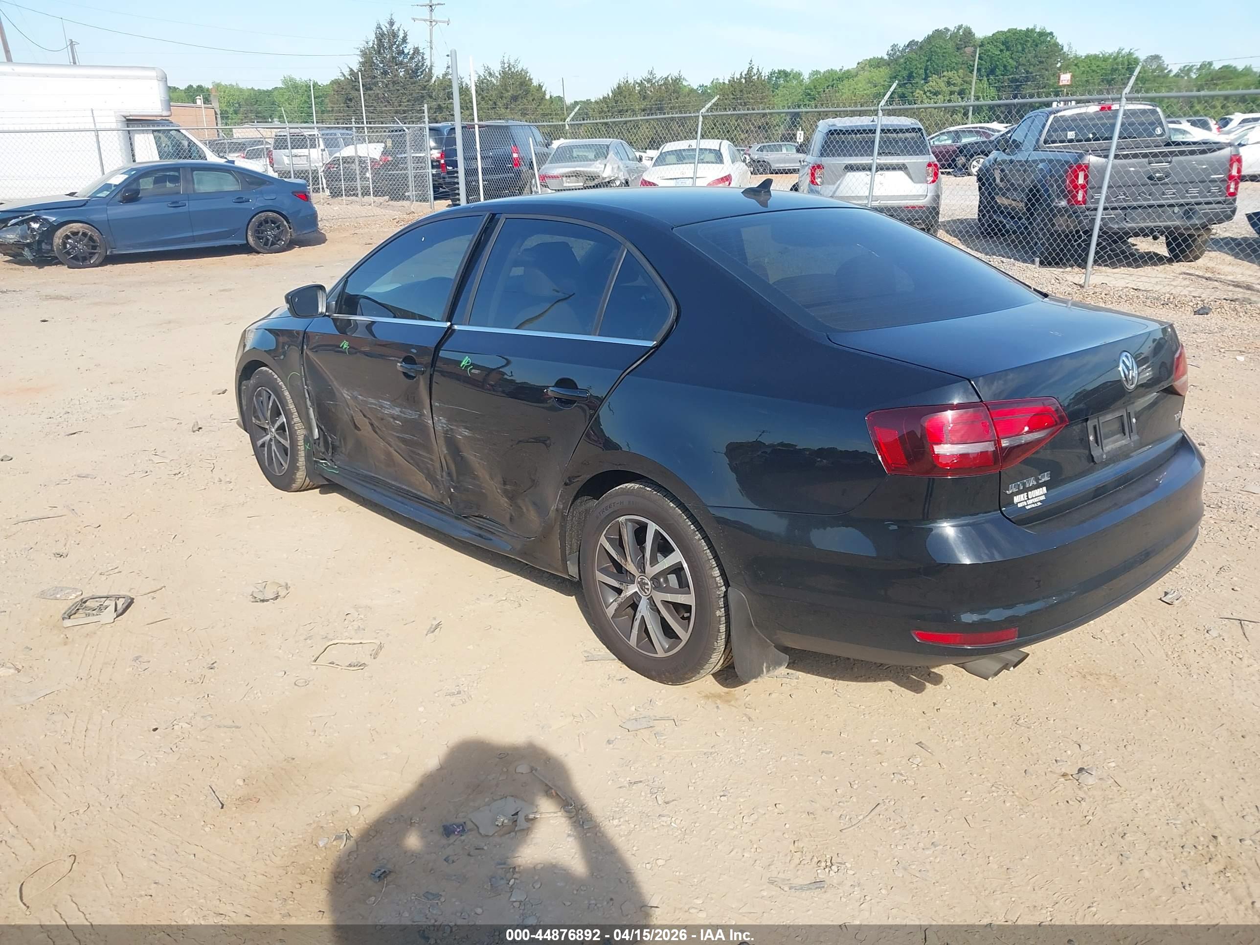 VOLKSWAGEN JETTA image 3