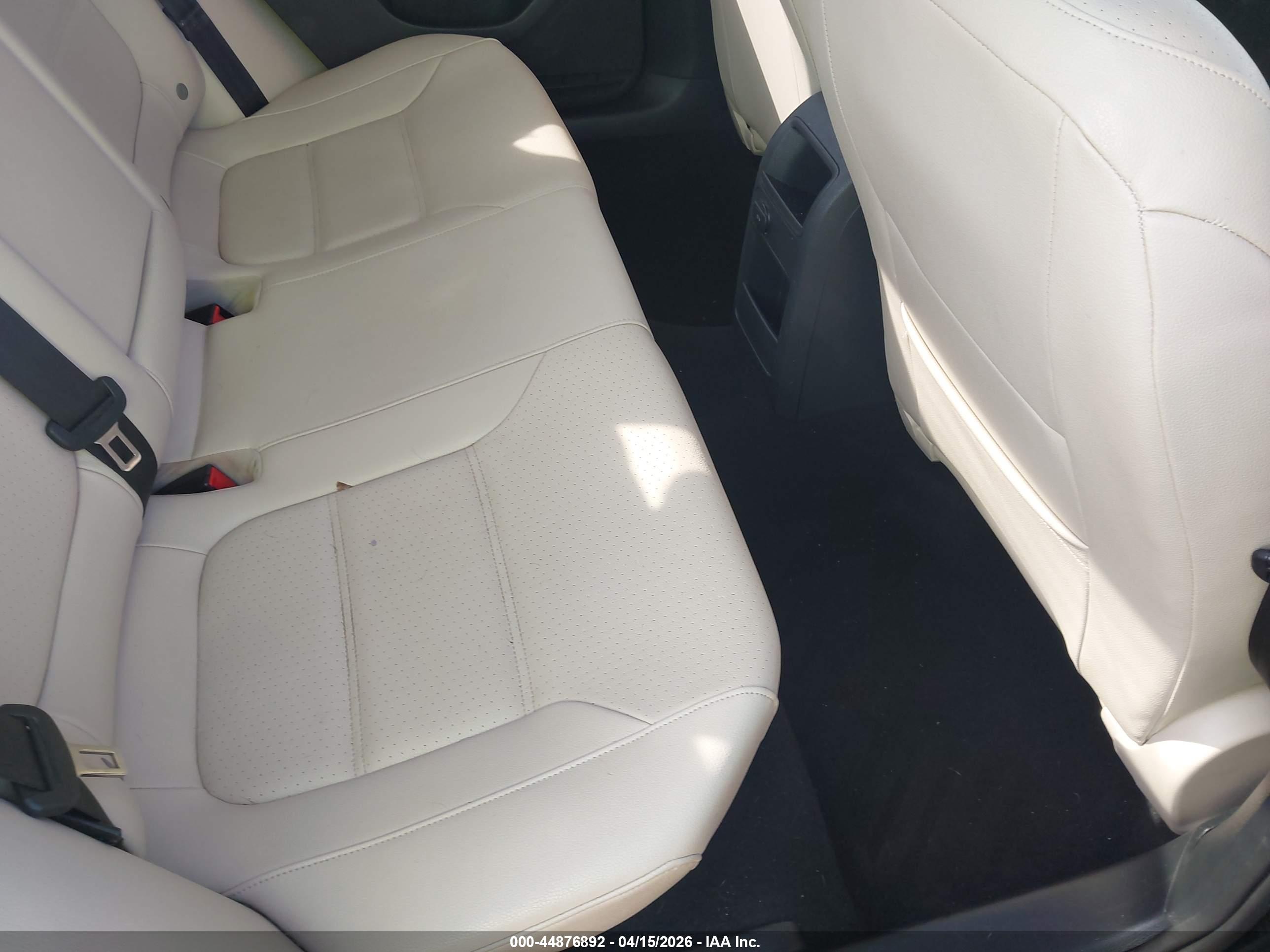 VOLKSWAGEN JETTA image 8