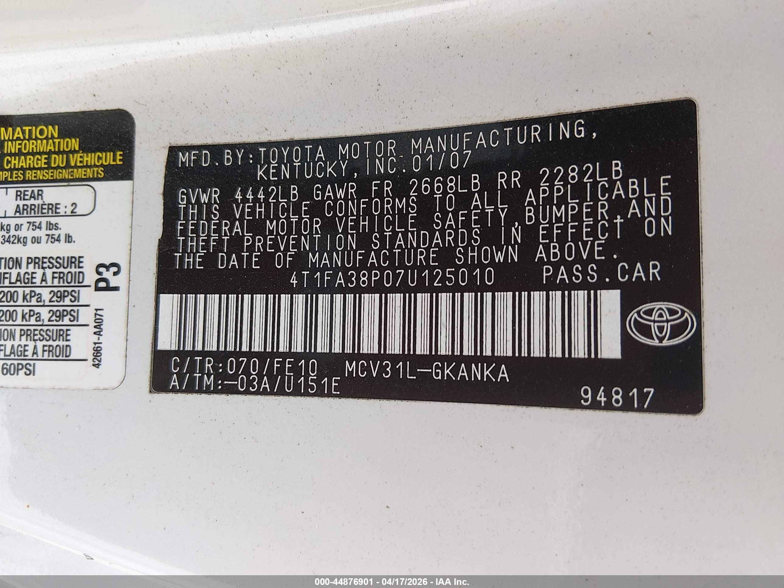 TOYOTA CAMRY image 9