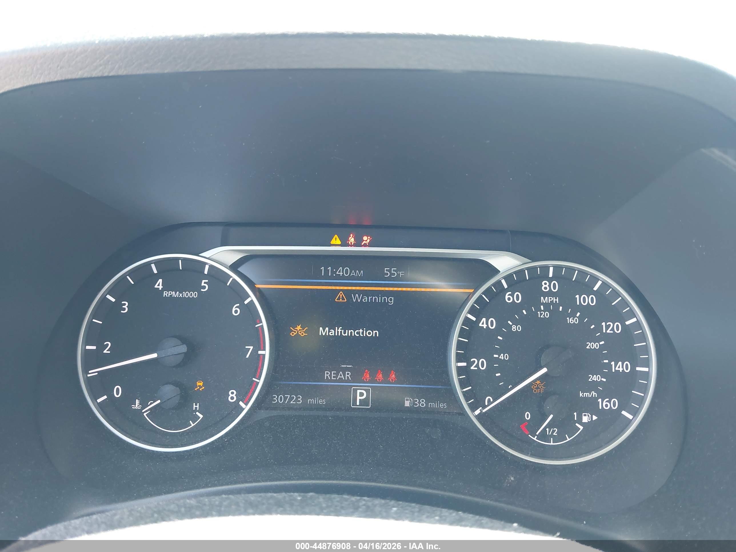 NISSAN SENTRA image 7