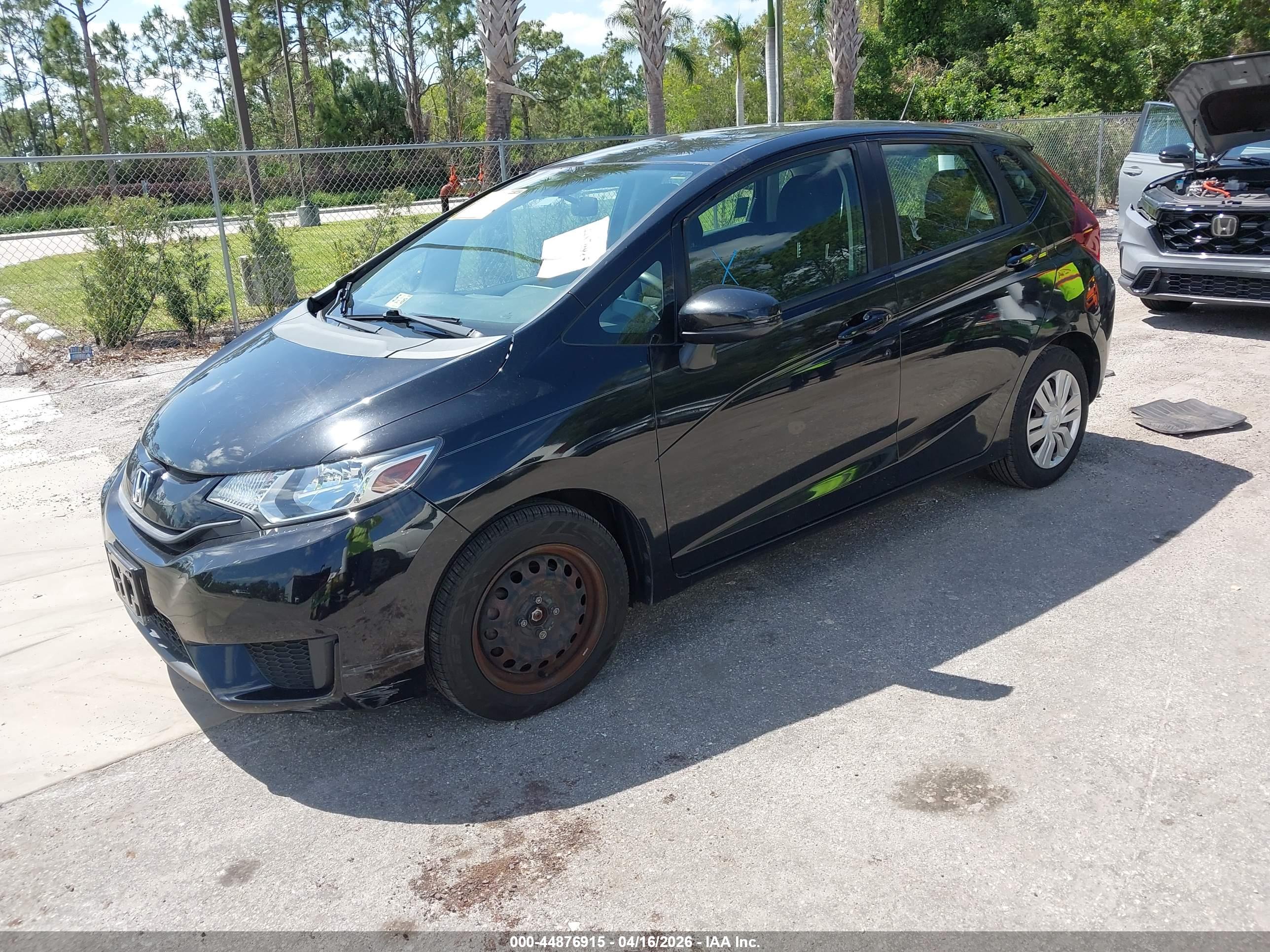 HONDA FIT image 2