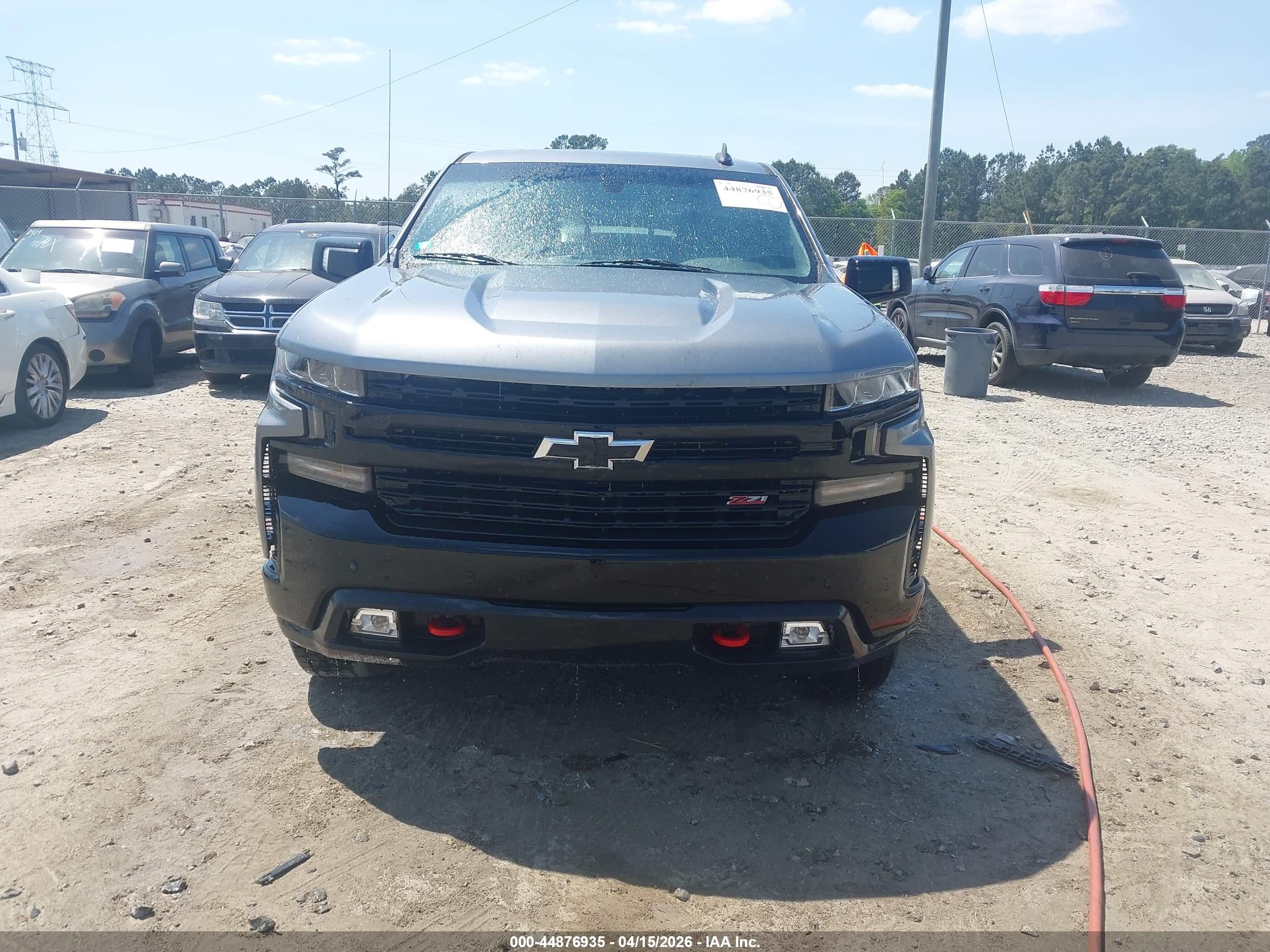 CHEVROLET SILVERADO image 6
