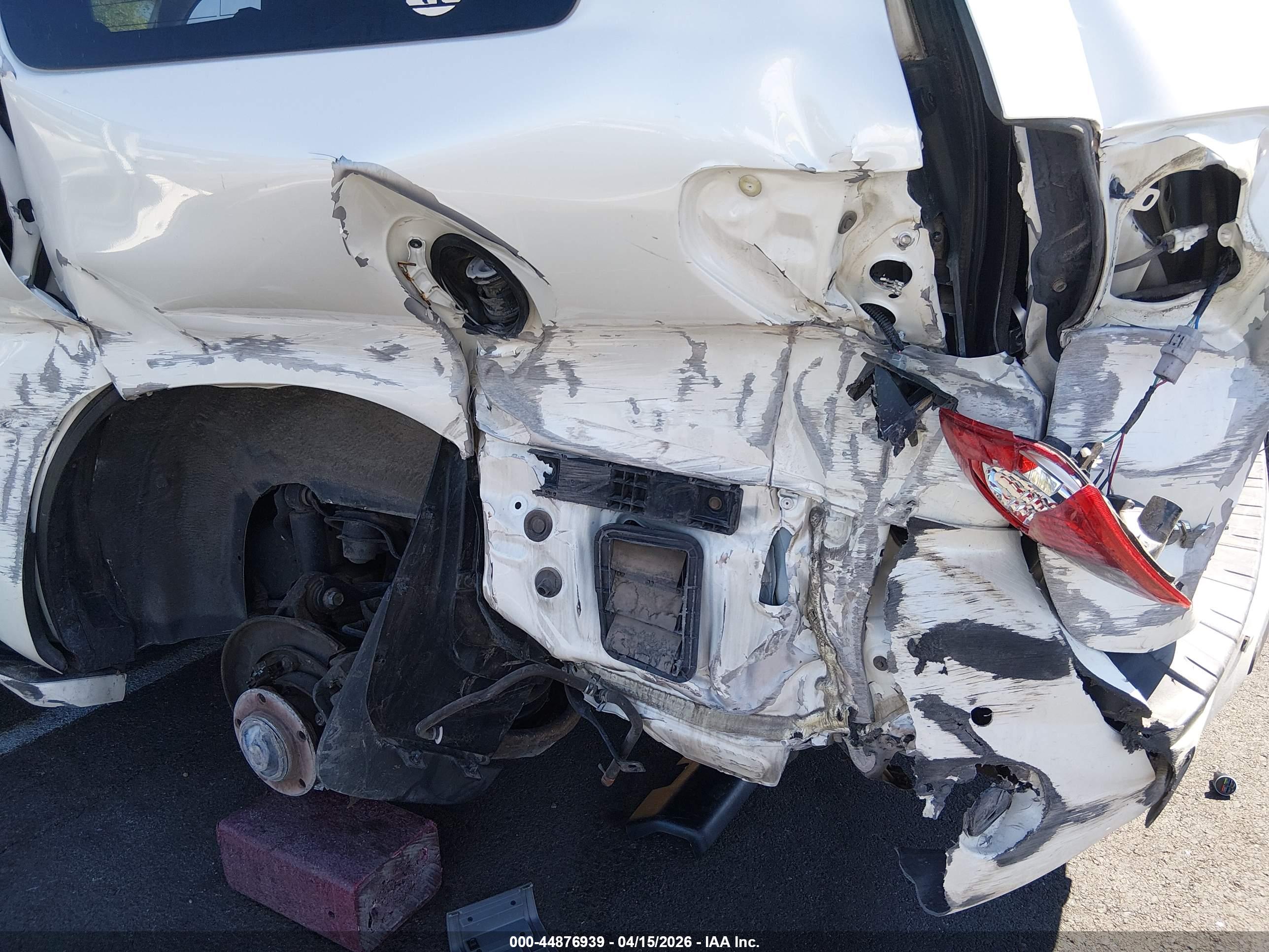 TOYOTA SEQUOIA image 6