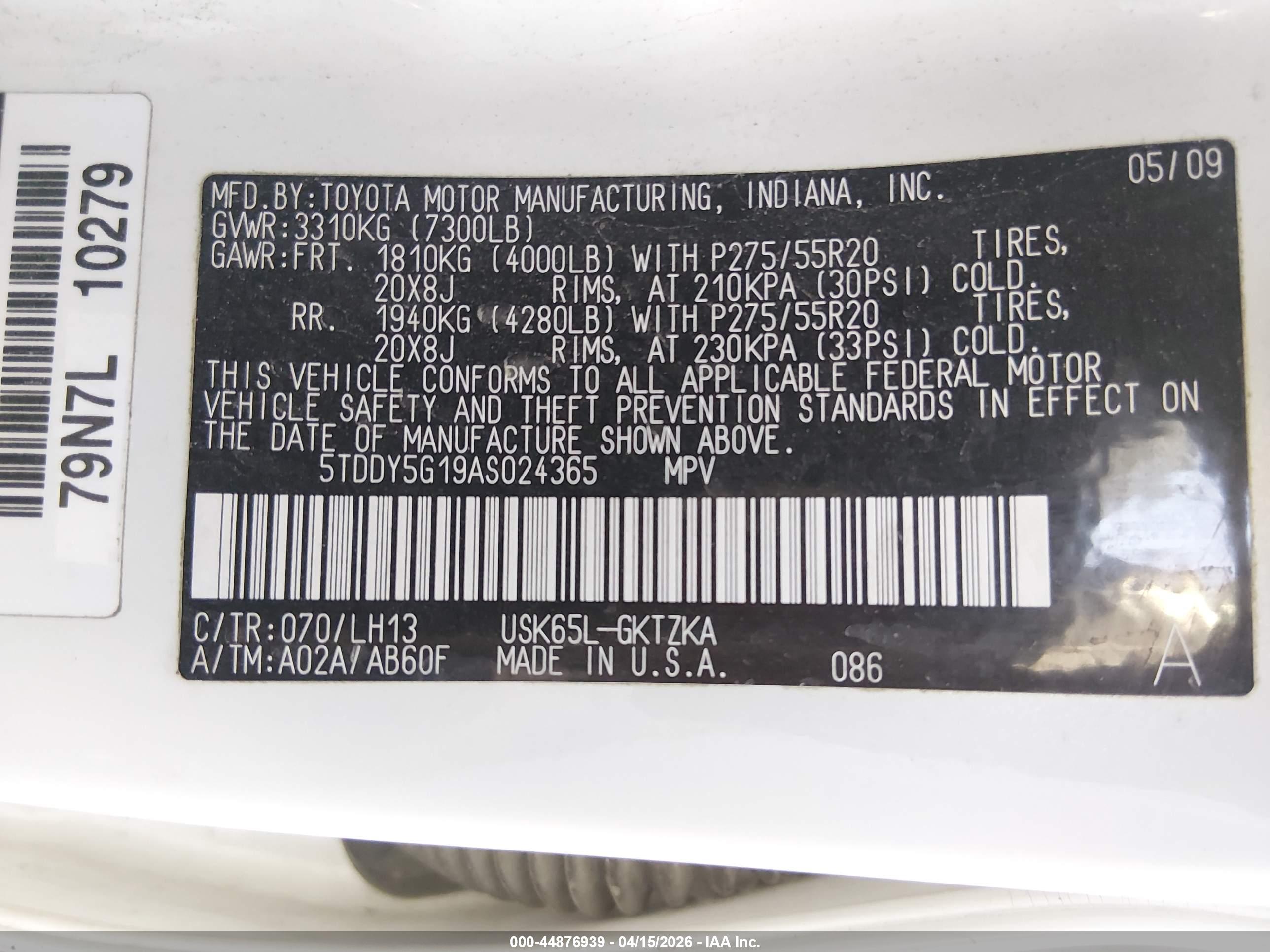 TOYOTA SEQUOIA image 9
