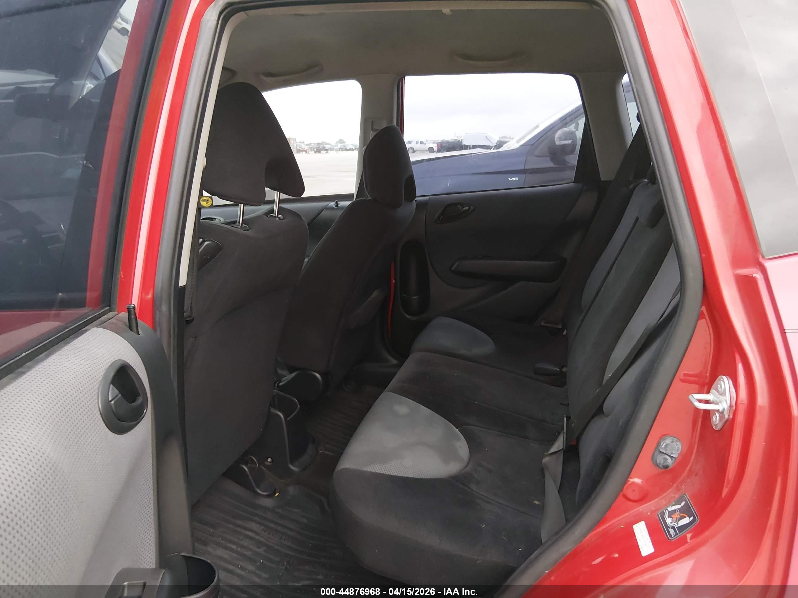 HONDA FIT image 8
