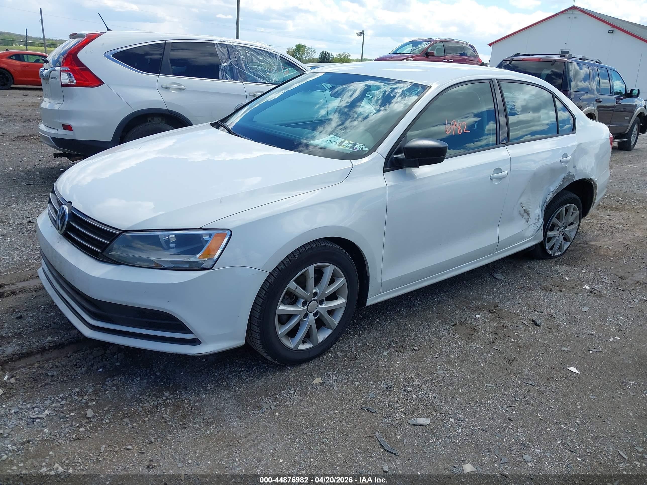 VOLKSWAGEN JETTA image 2