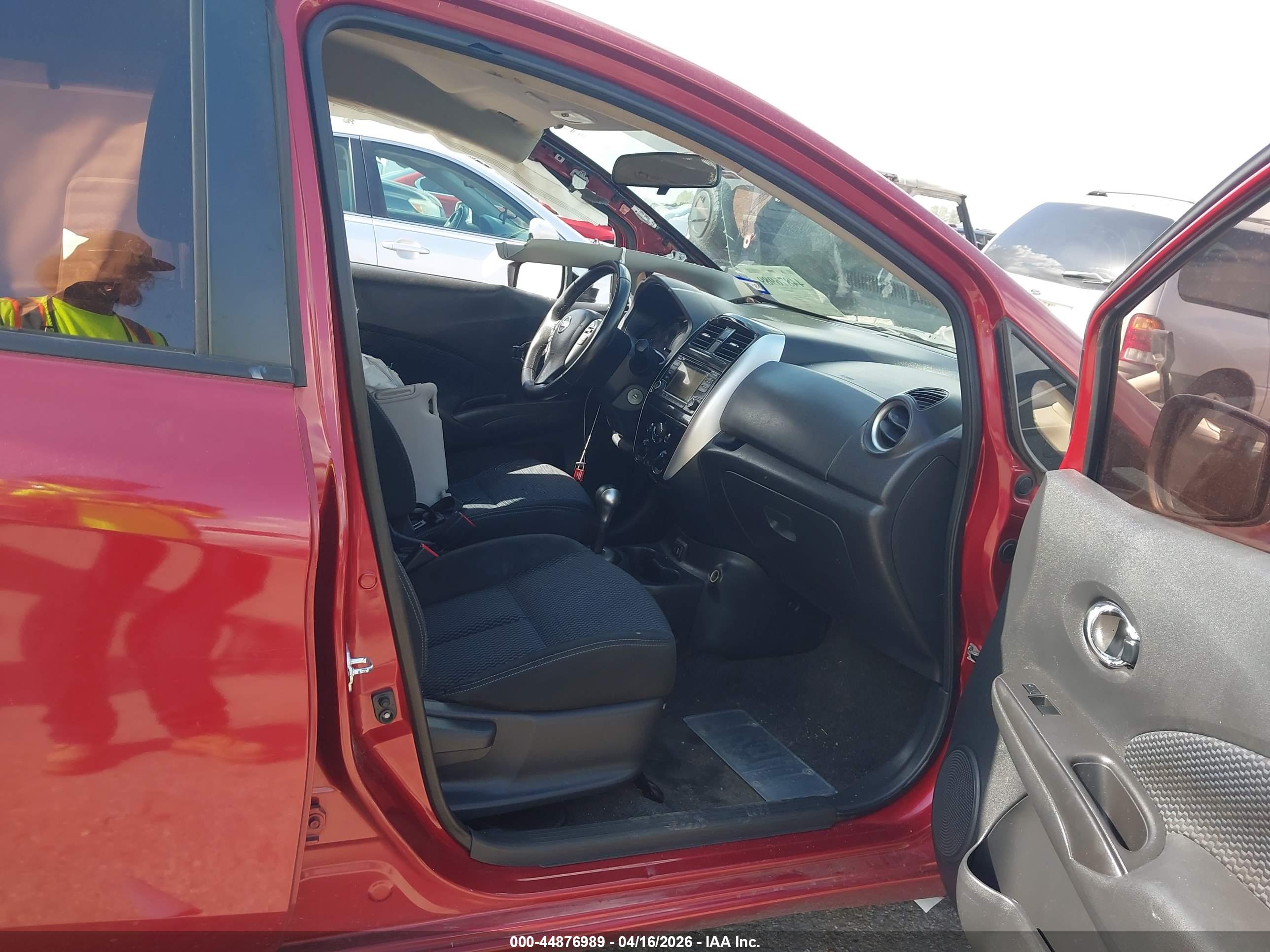NISSAN VERSA image 5