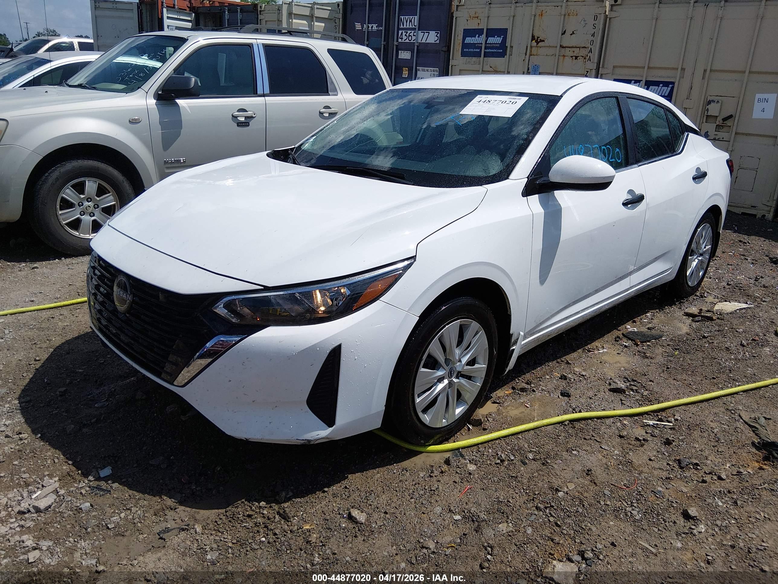 NISSAN SENTRA image 2