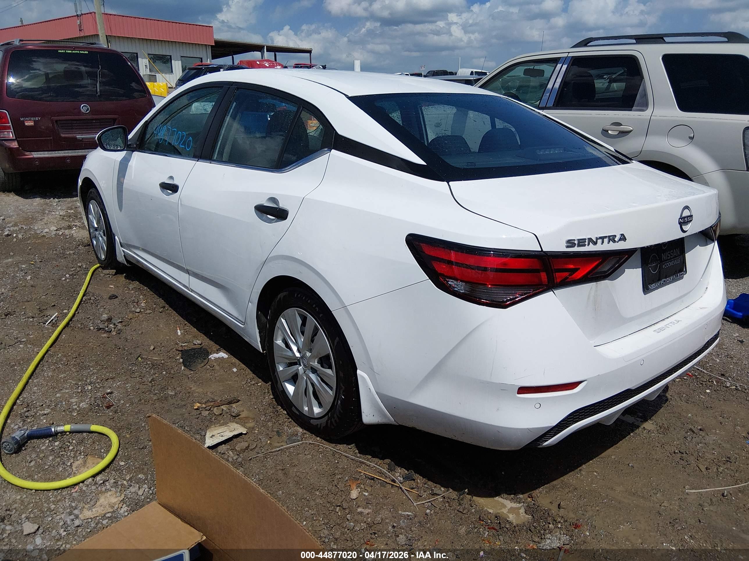 NISSAN SENTRA image 3