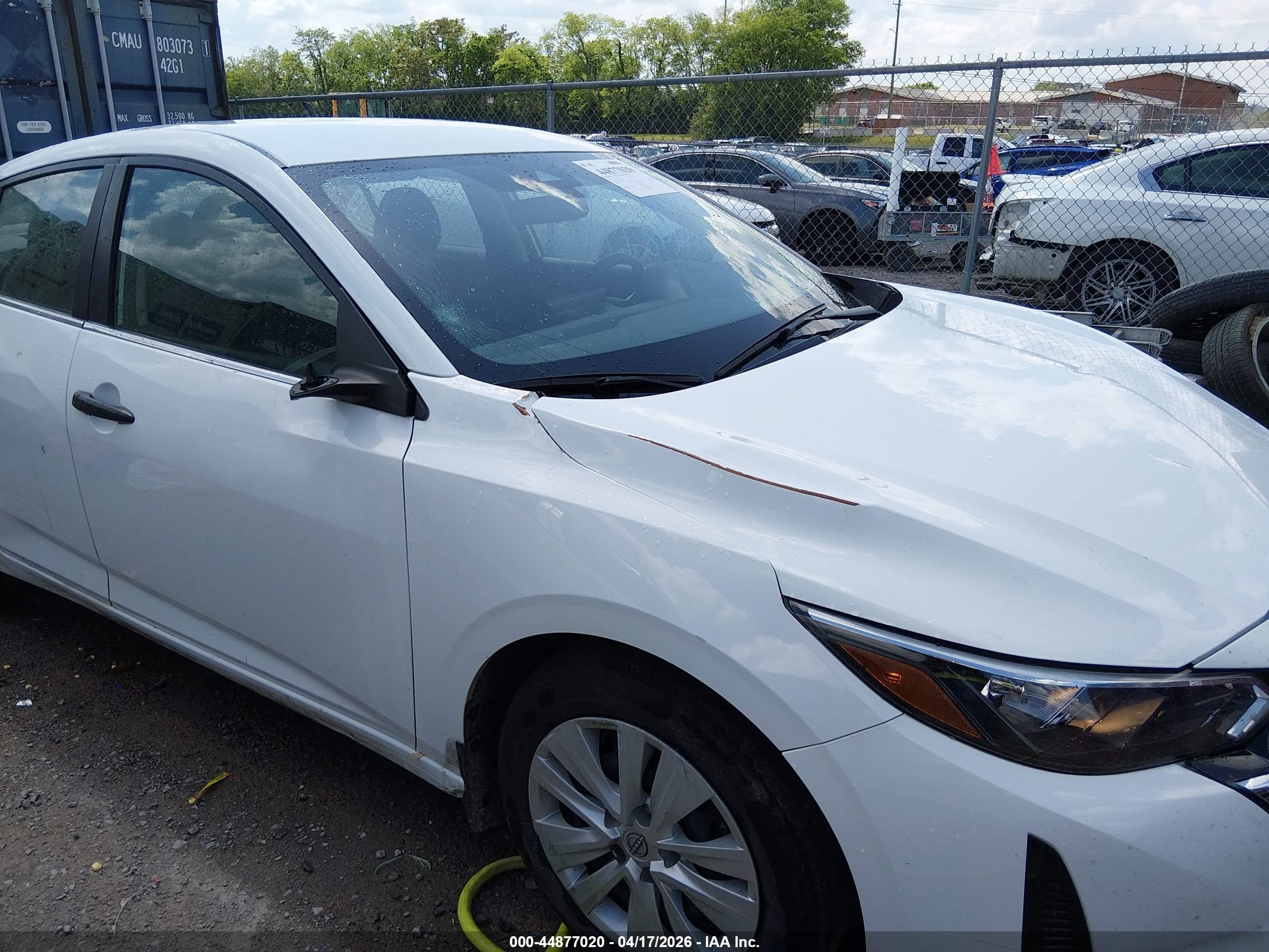 NISSAN SENTRA image 6