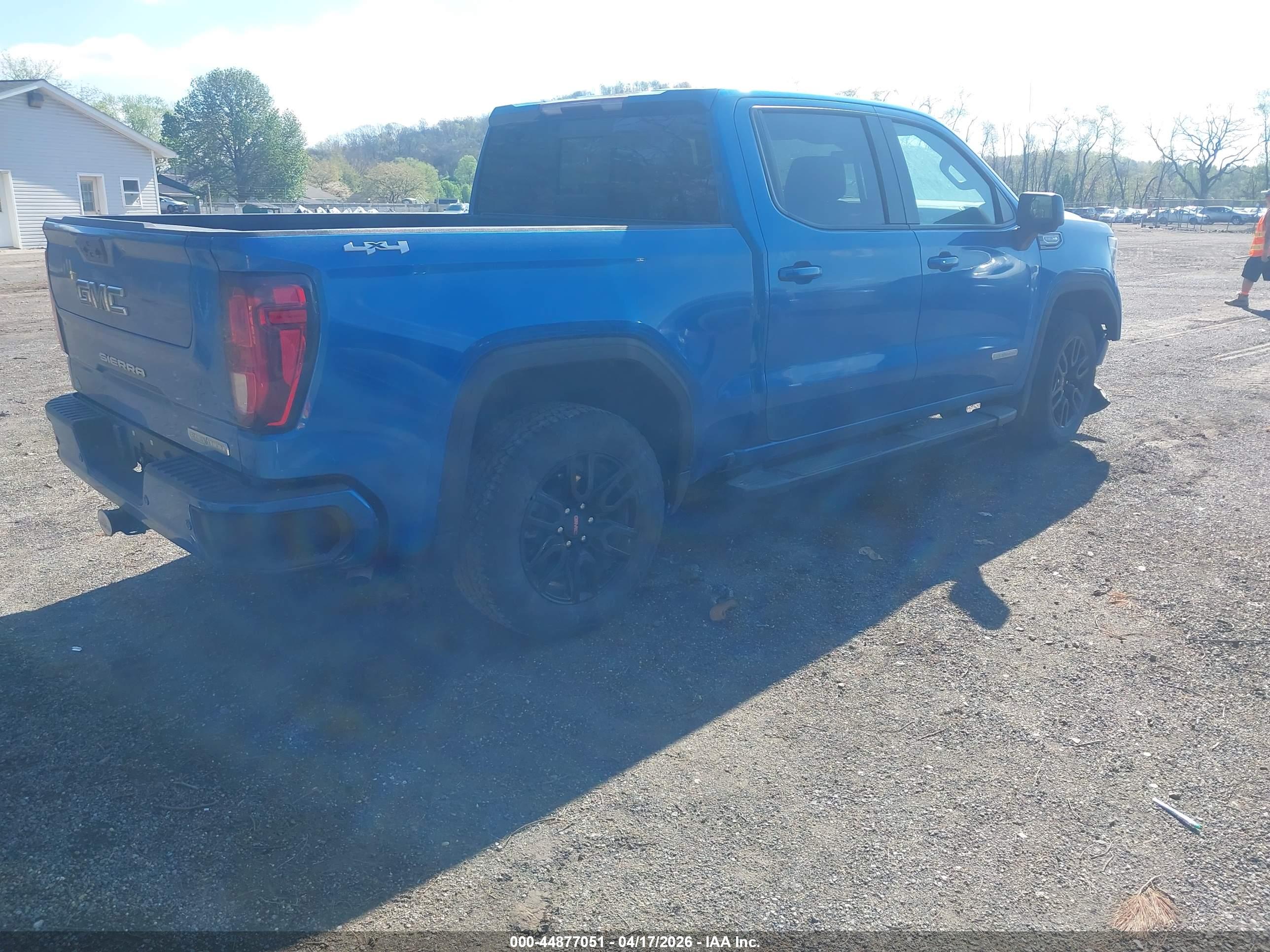 GMC SIERRA image 4