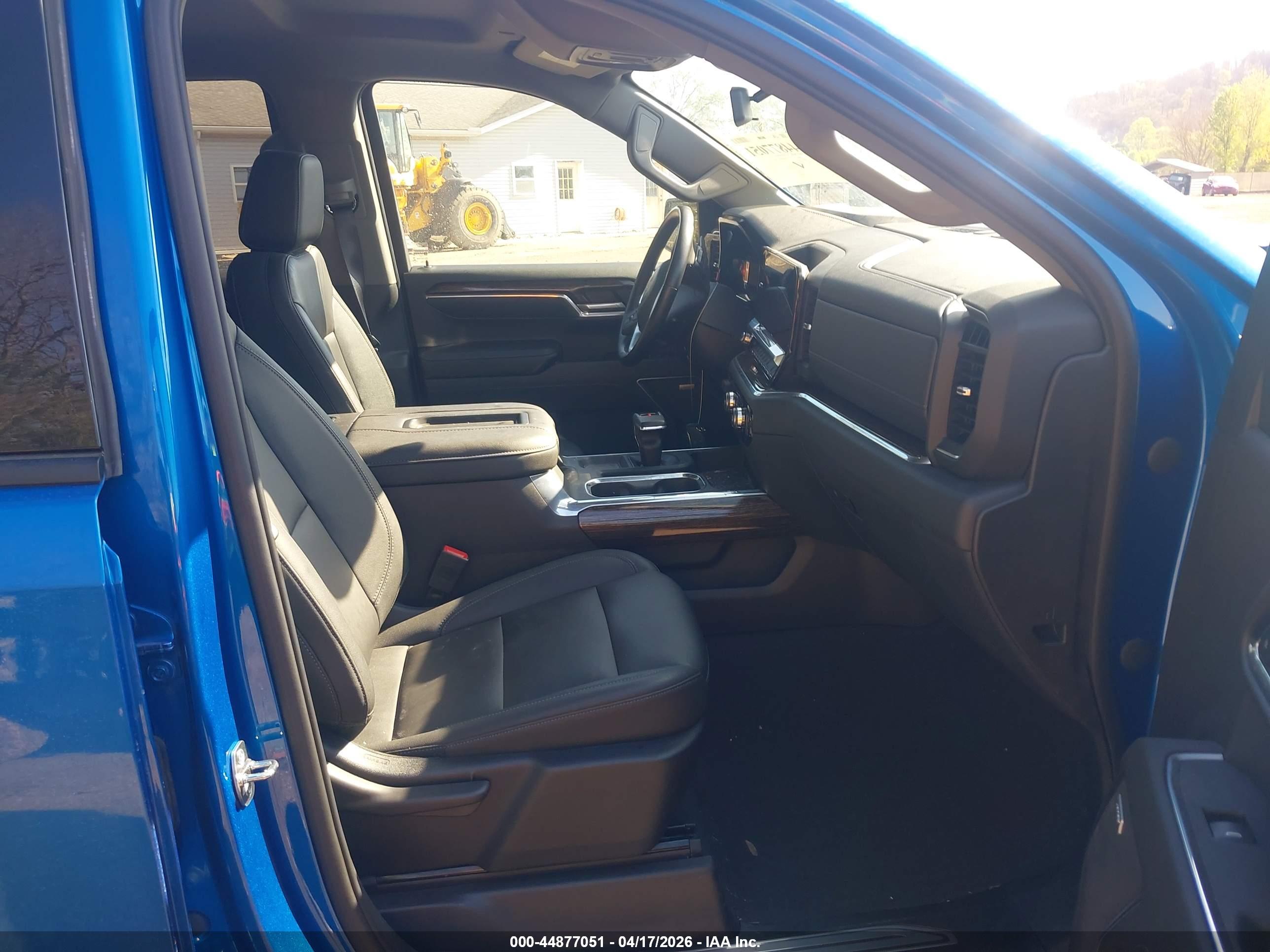 GMC SIERRA image 5