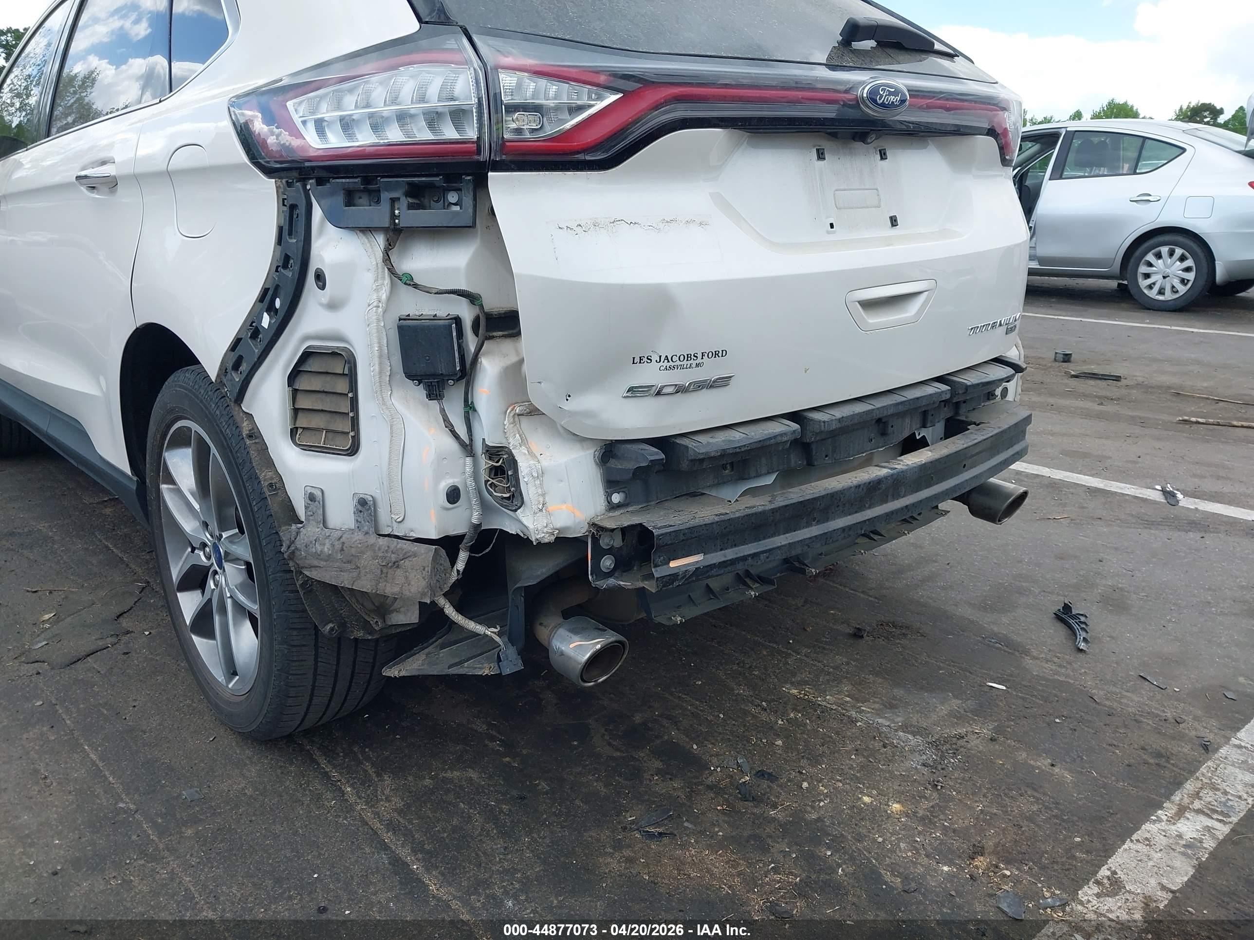FORD EDGE image 6