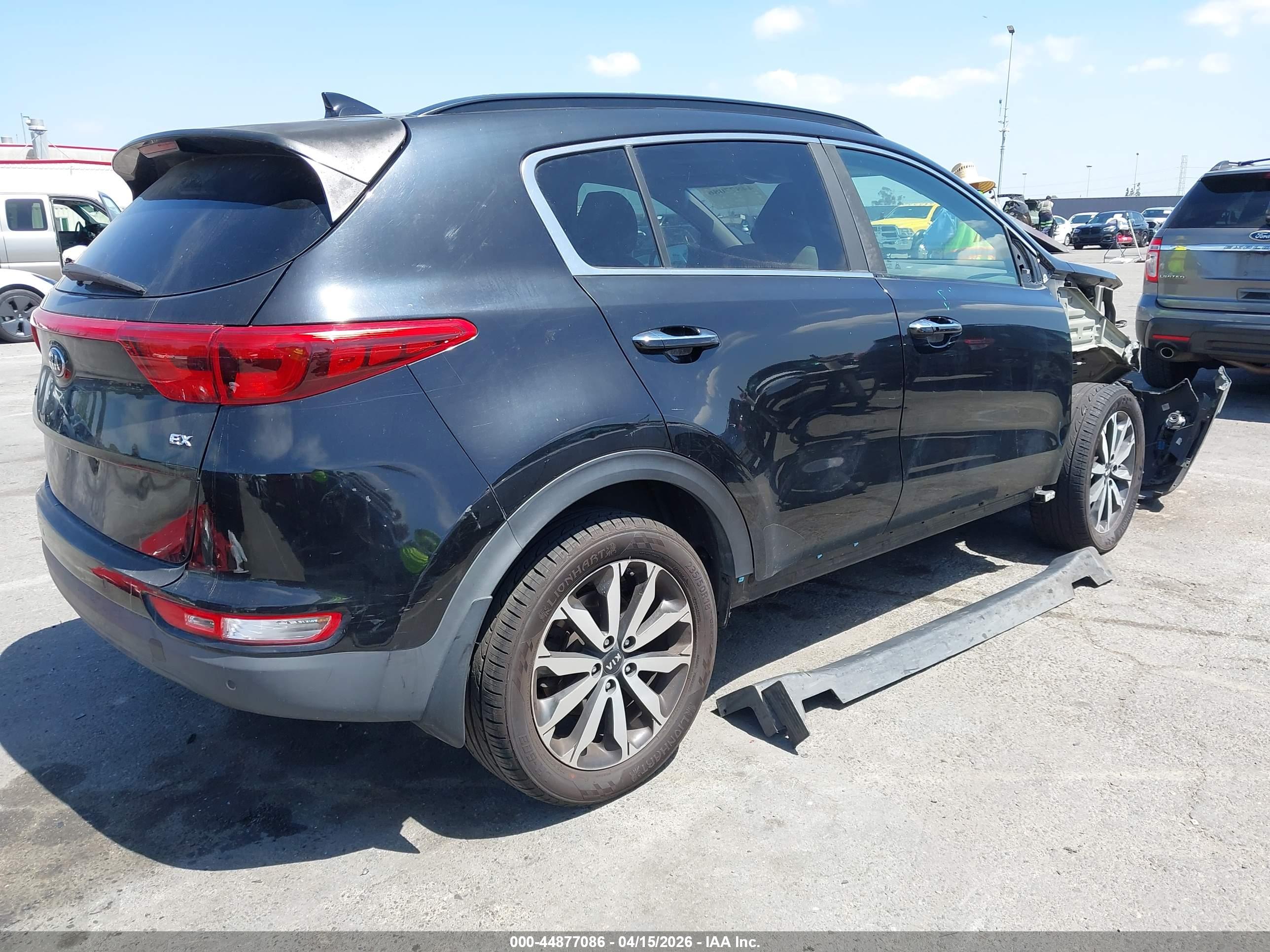 KIA SPORTAGE image 4