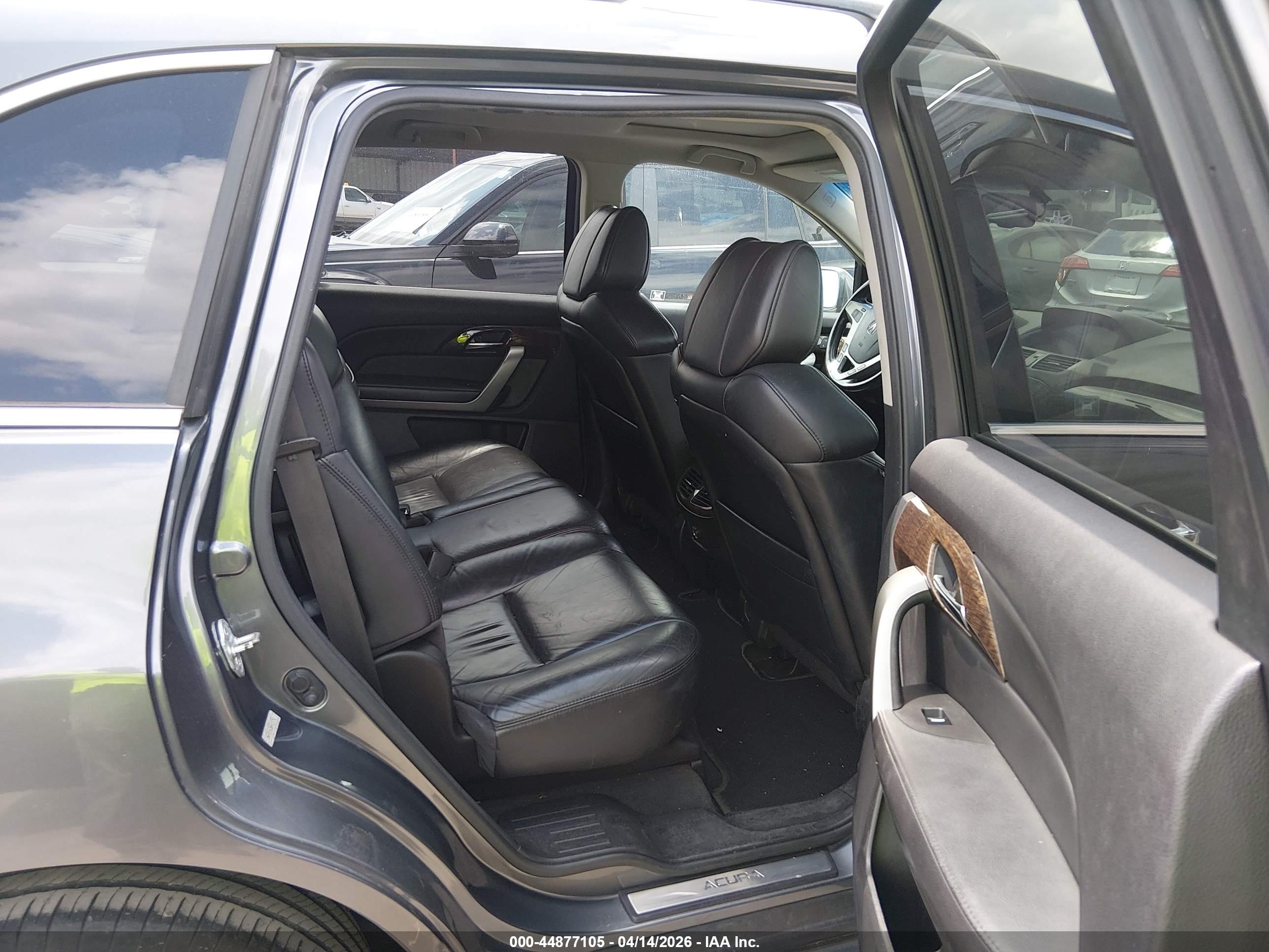 ACURA MDX image 8
