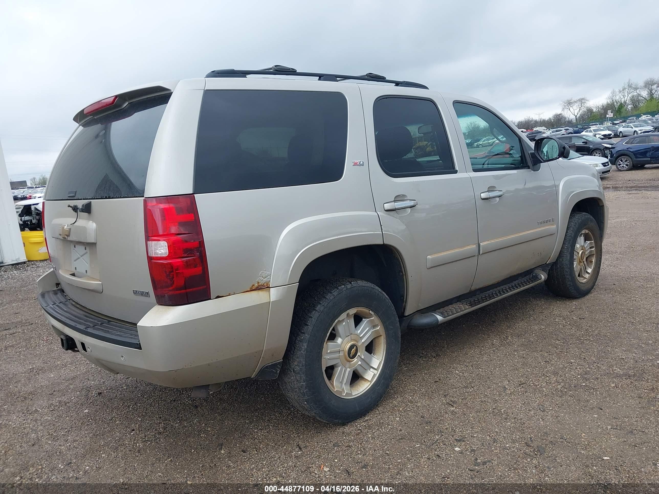 CHEVROLET TAHOE image 4