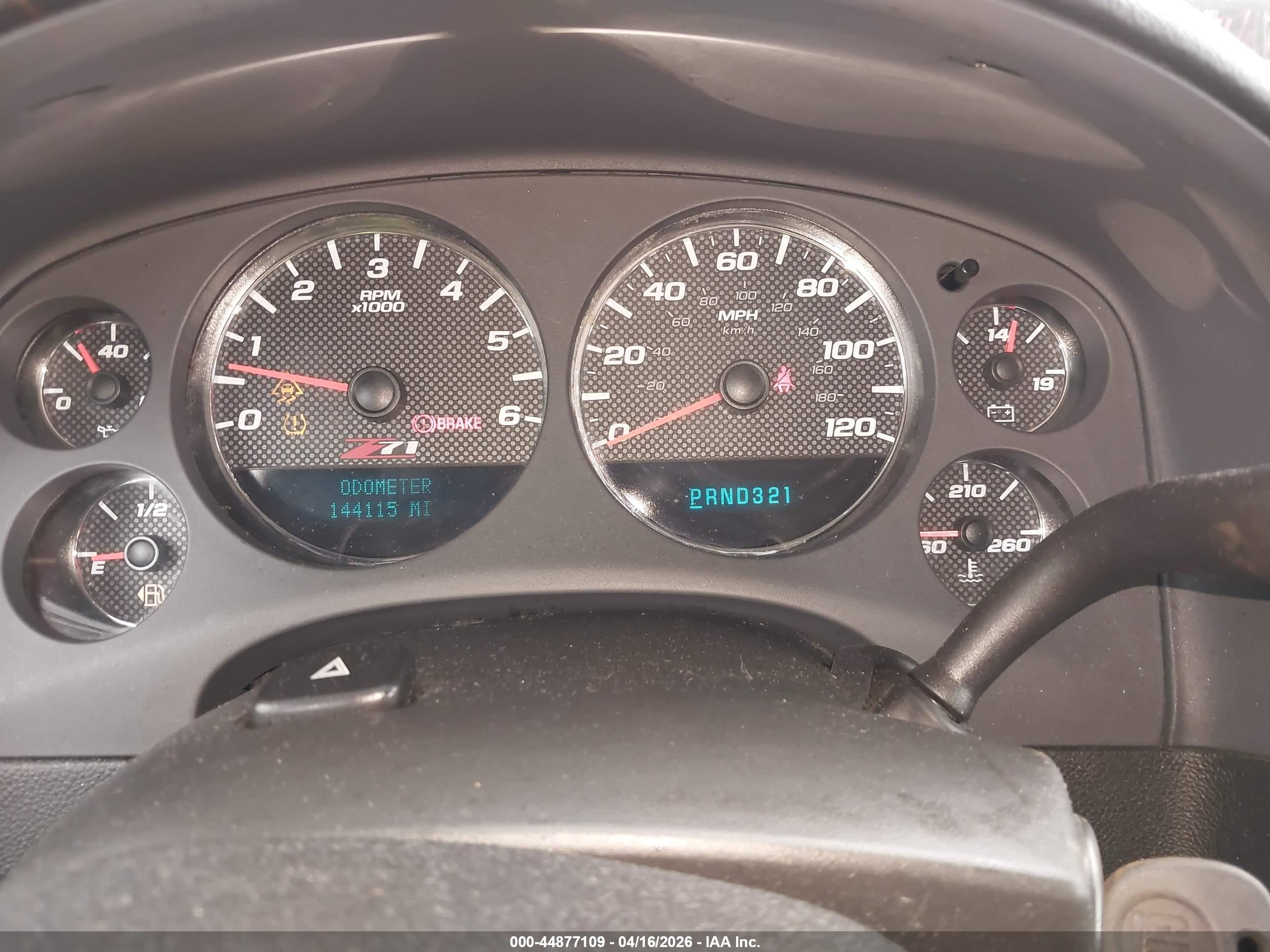 CHEVROLET TAHOE image 7
