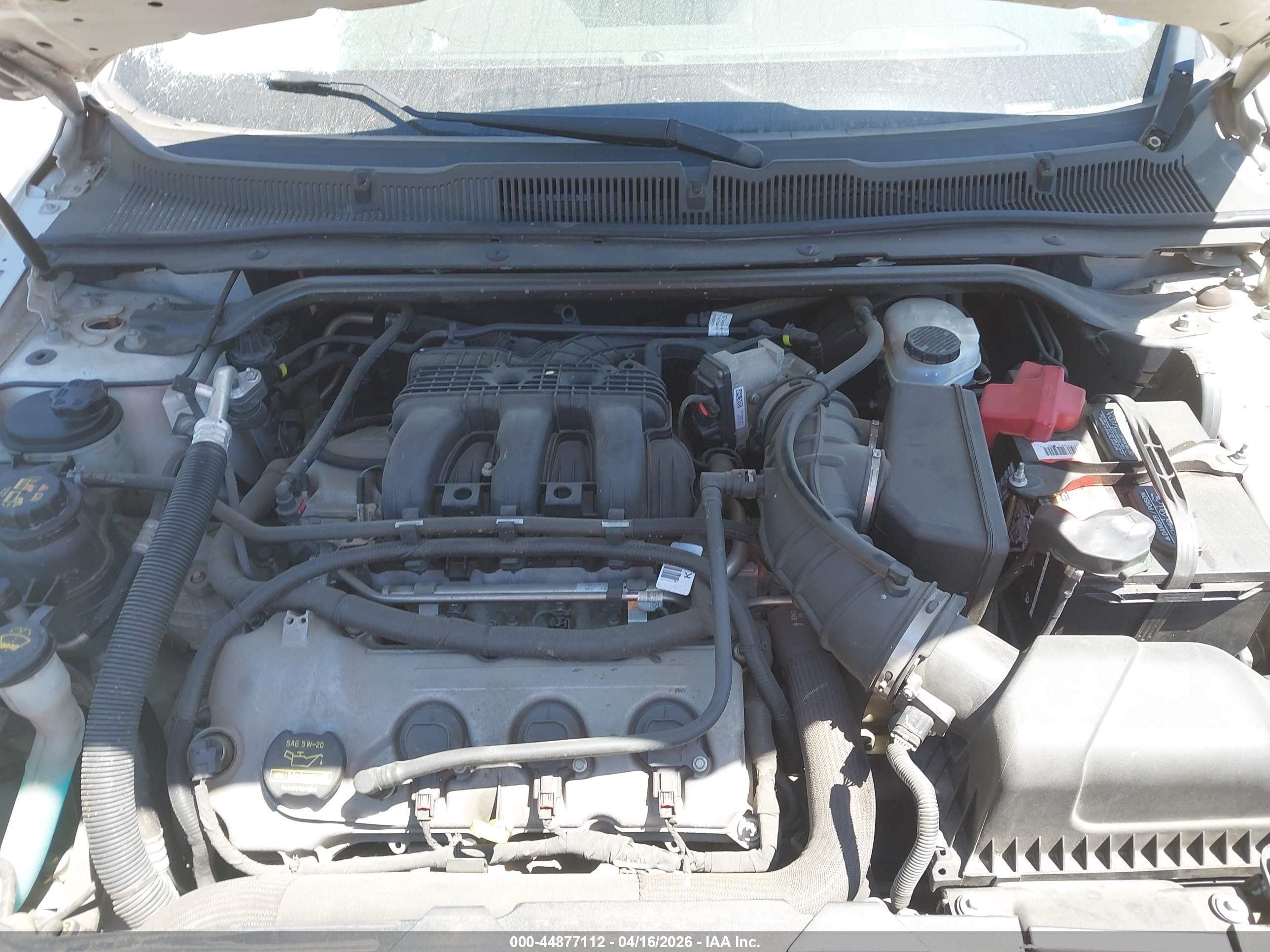 FORD TAURUS image 10