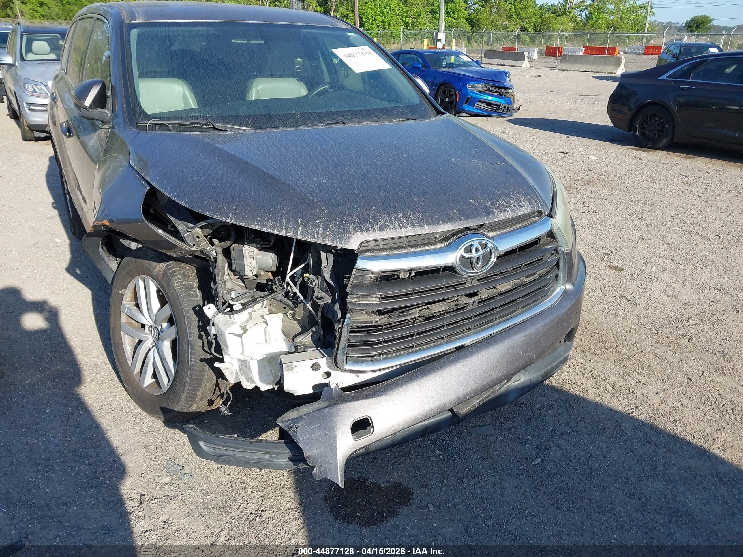 TOYOTA HIGHLANDER image 6