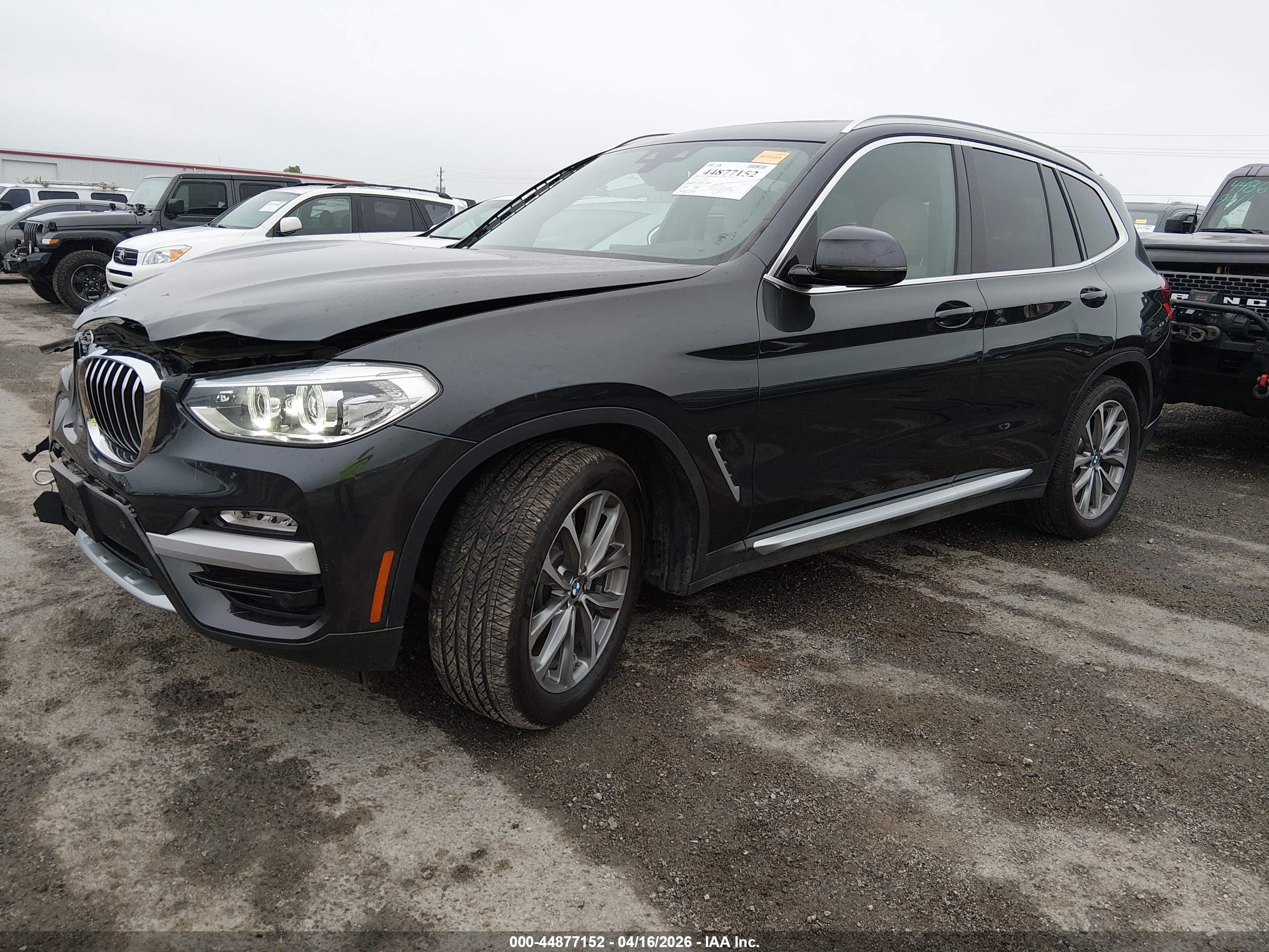 BMW X3 image 2