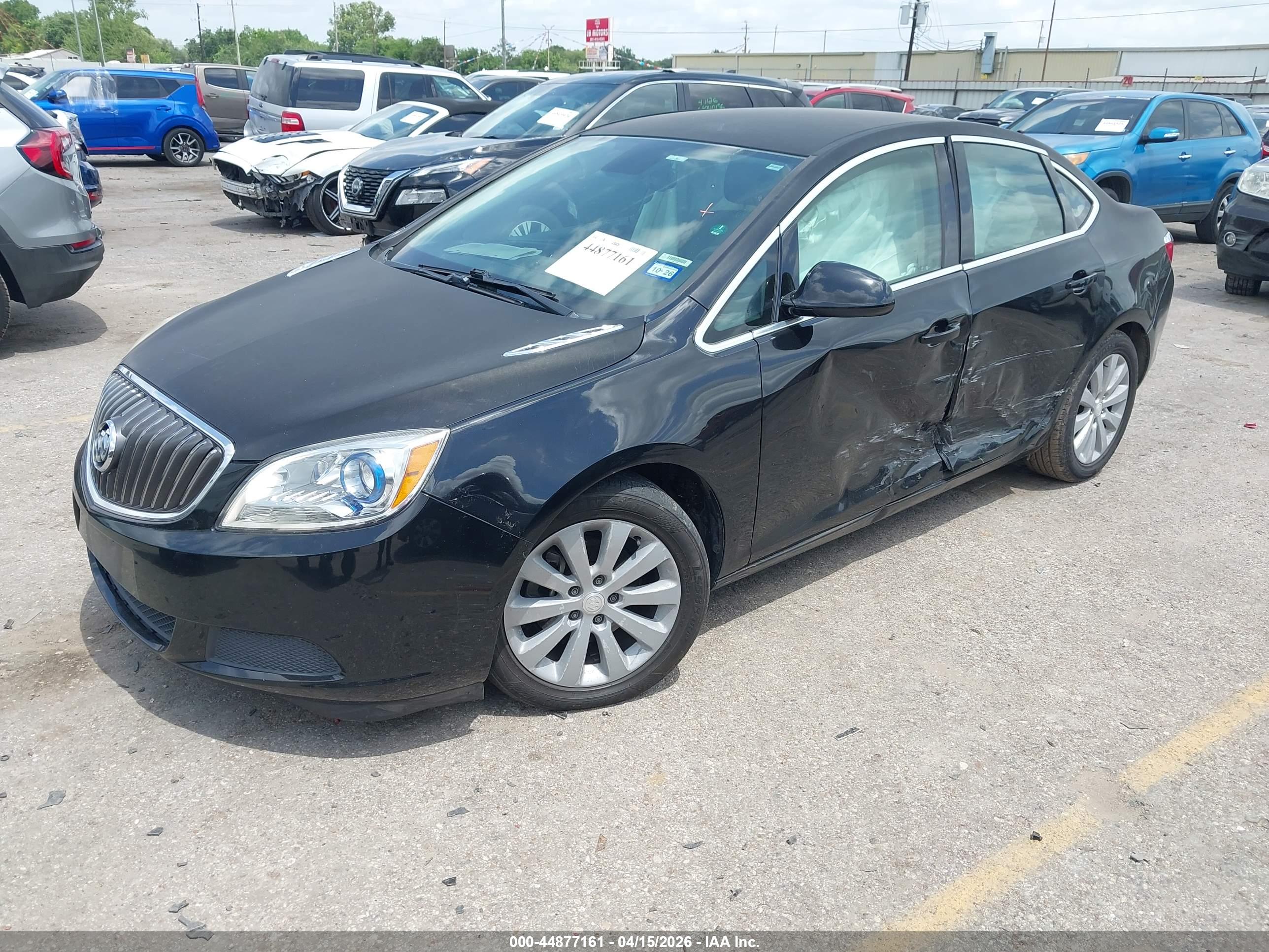 BUICK VERANO image 2