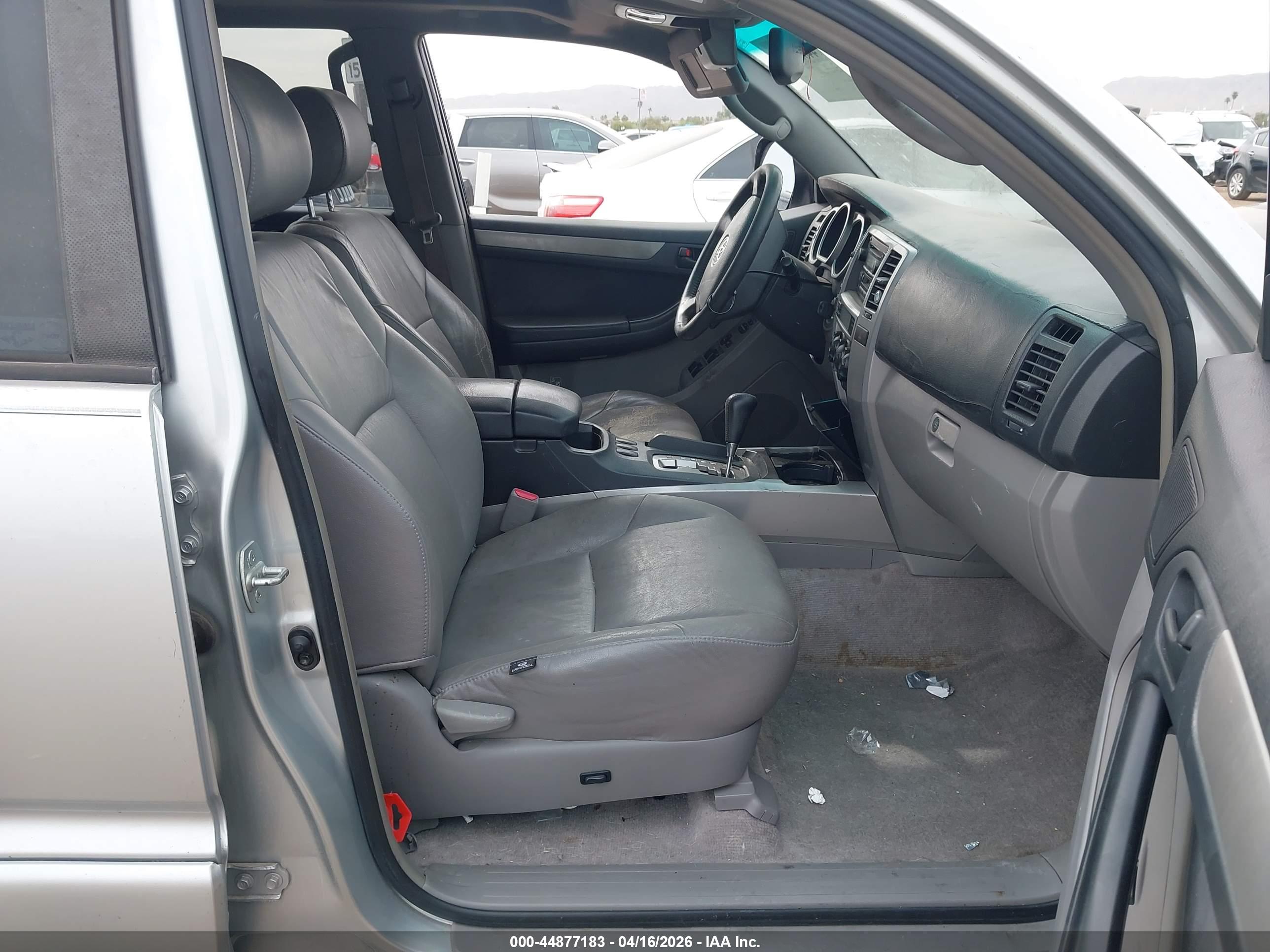 TOYOTA 4RUNNER image 5