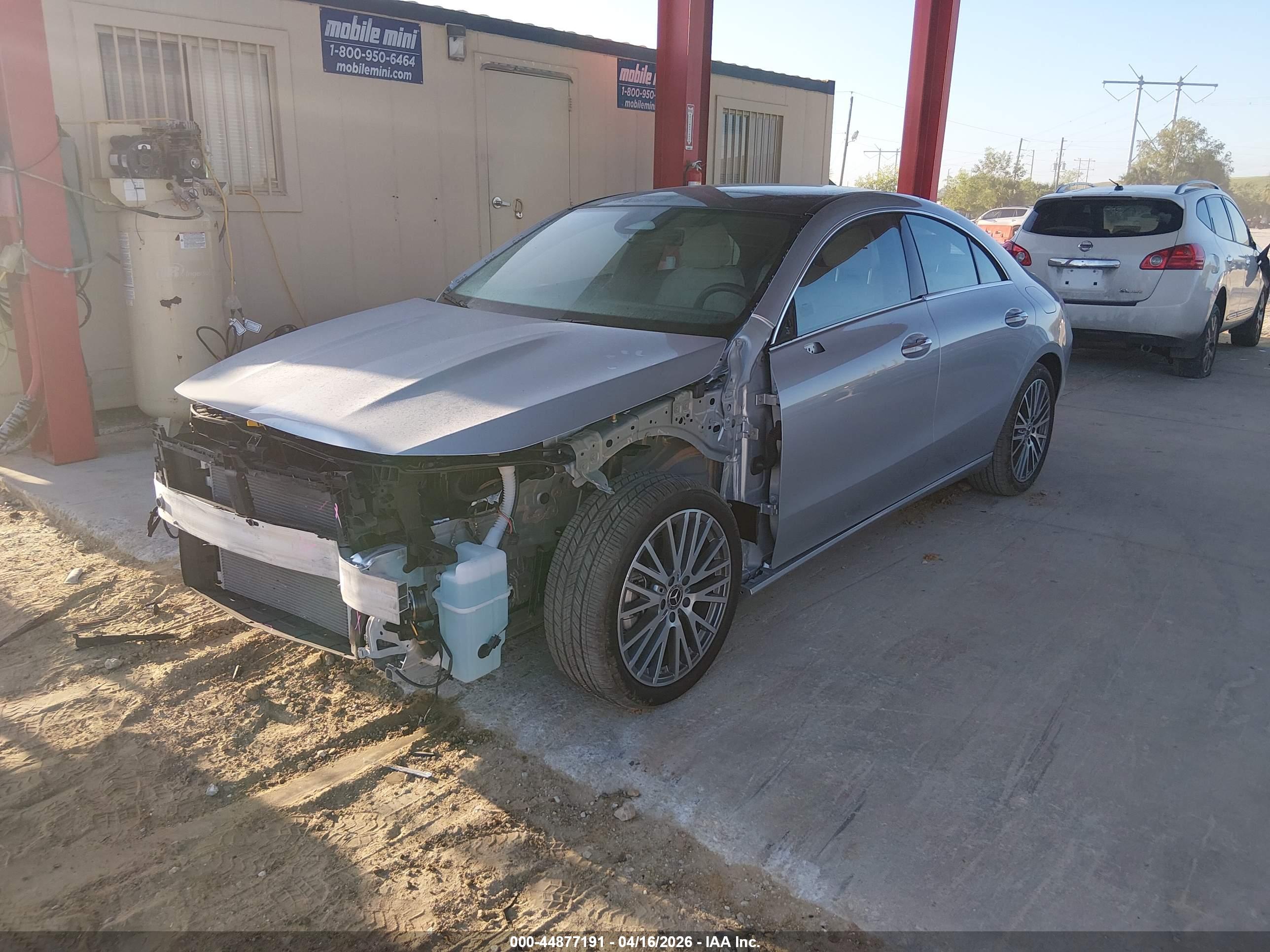 MERCEDES-BENZ CLA image 2