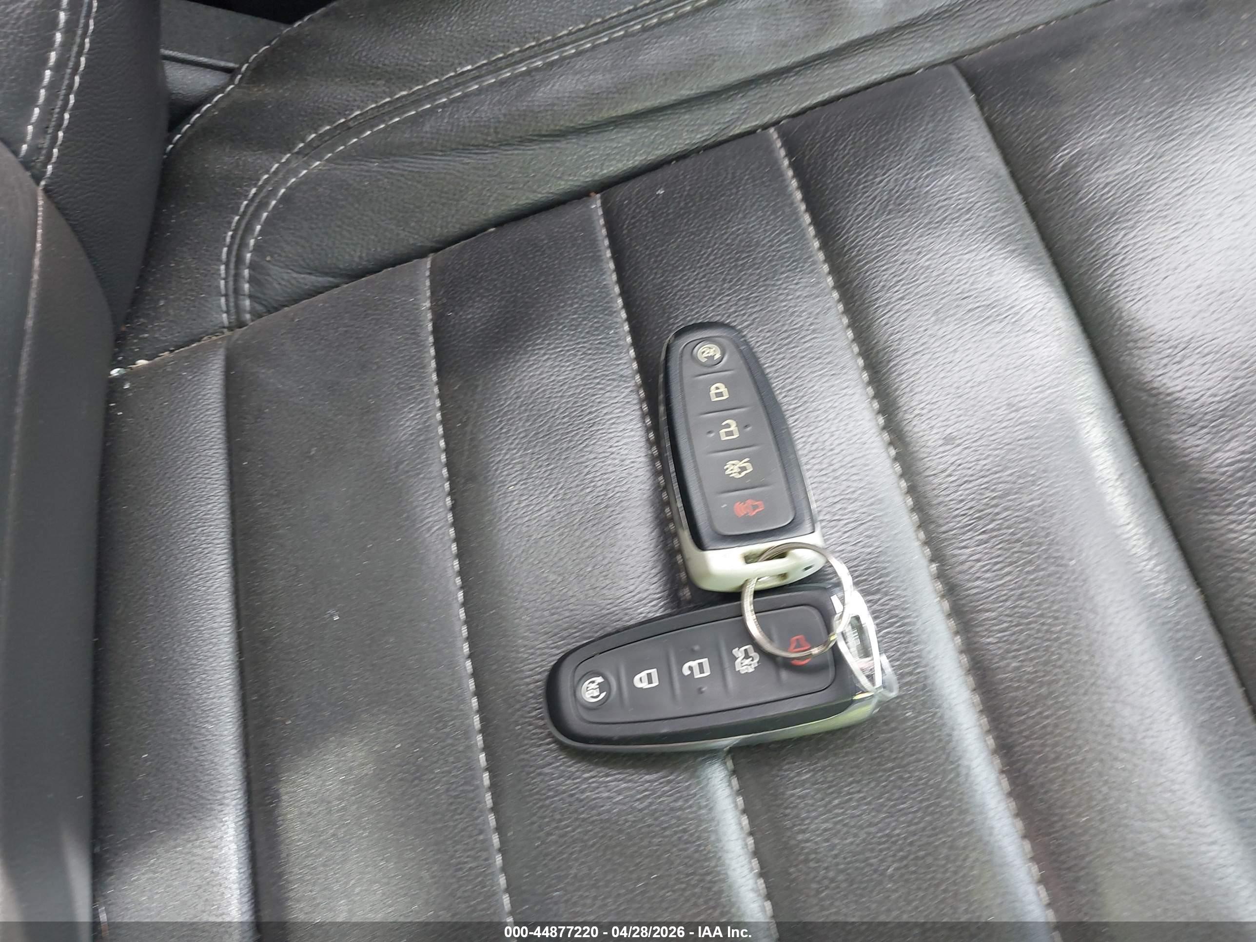 FORD ESCAPE image 11