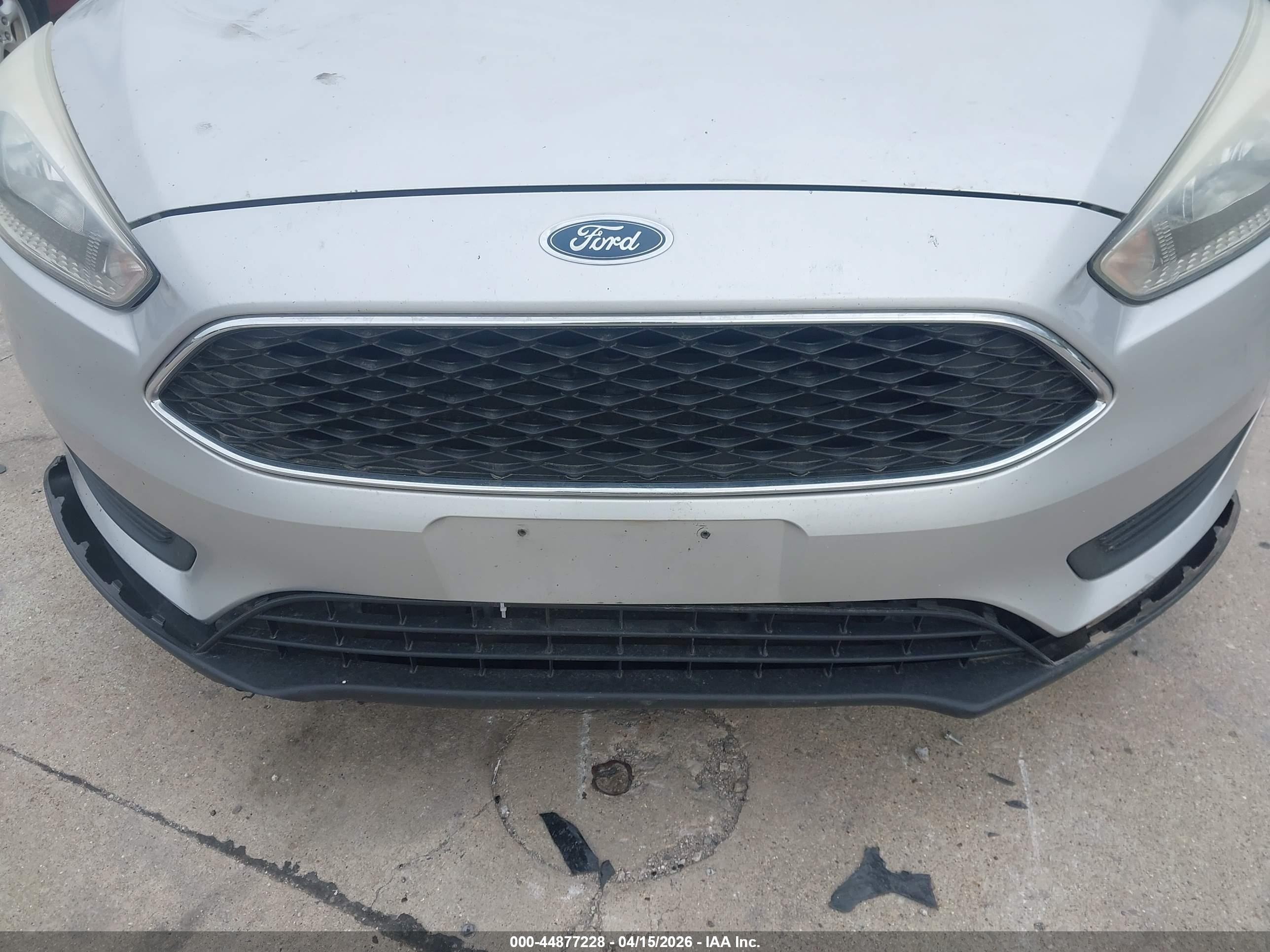 FORD FOCUS image 6