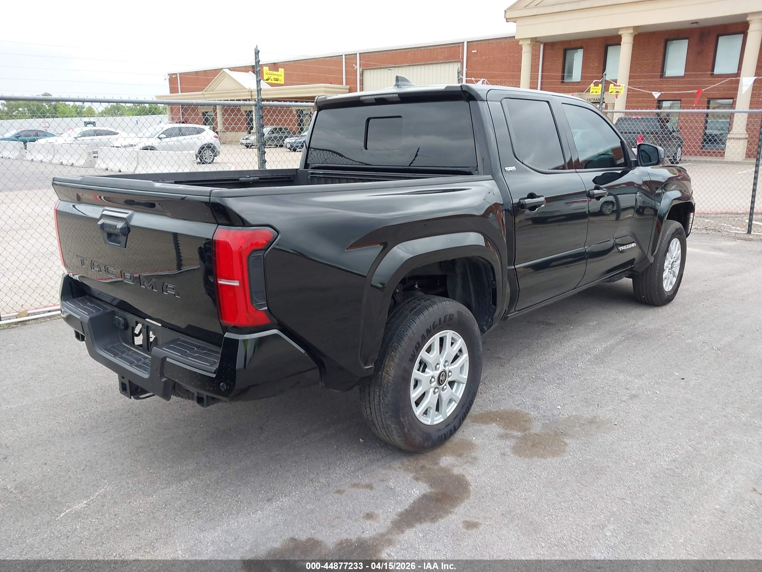 TOYOTA TACOMA image 4