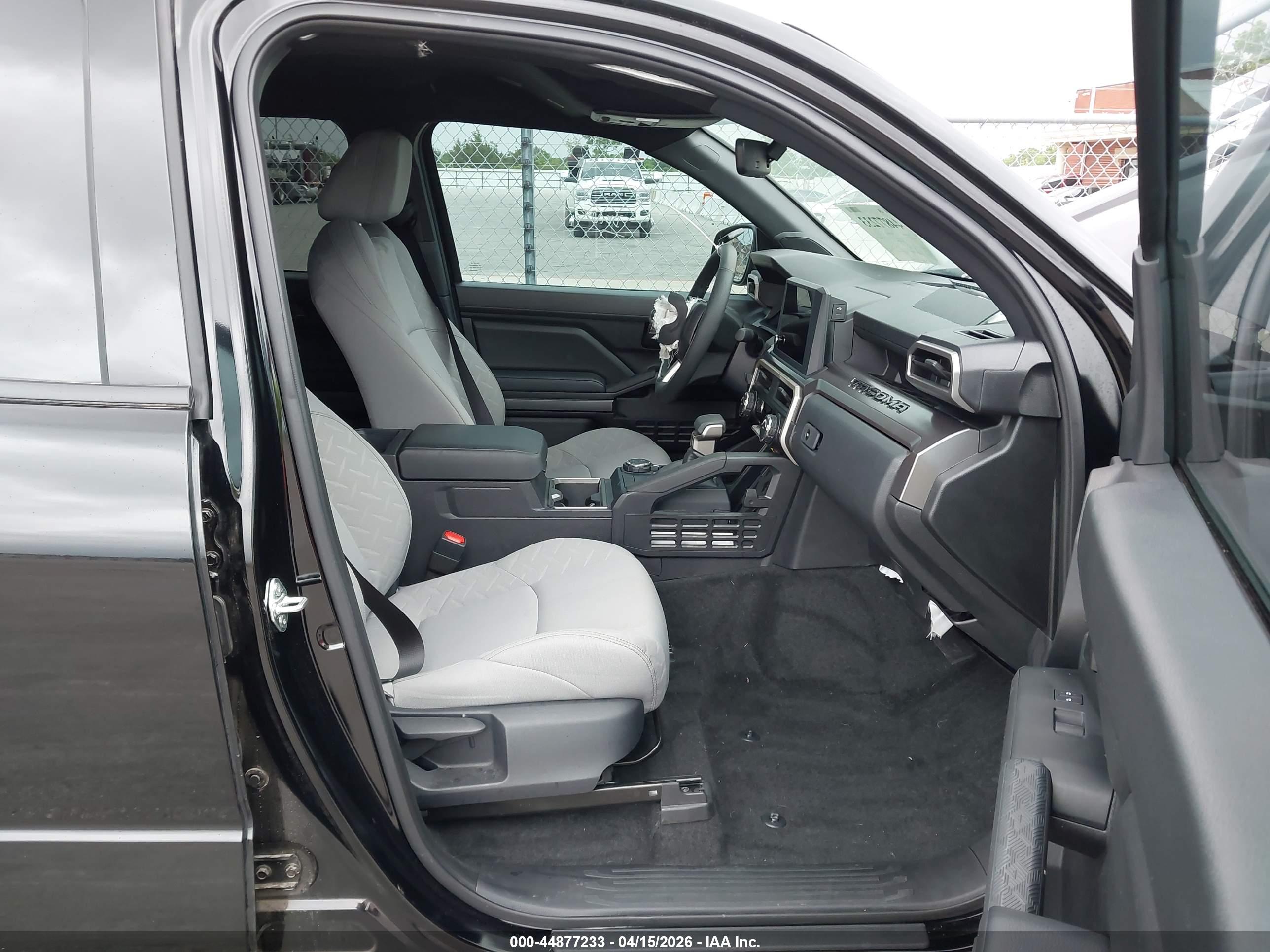 TOYOTA TACOMA image 5