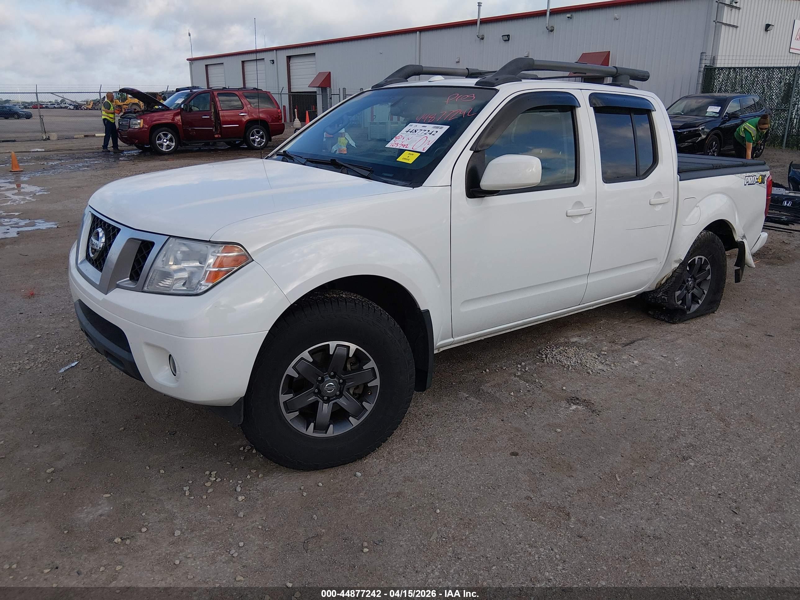 NISSAN FRONTIER image 2