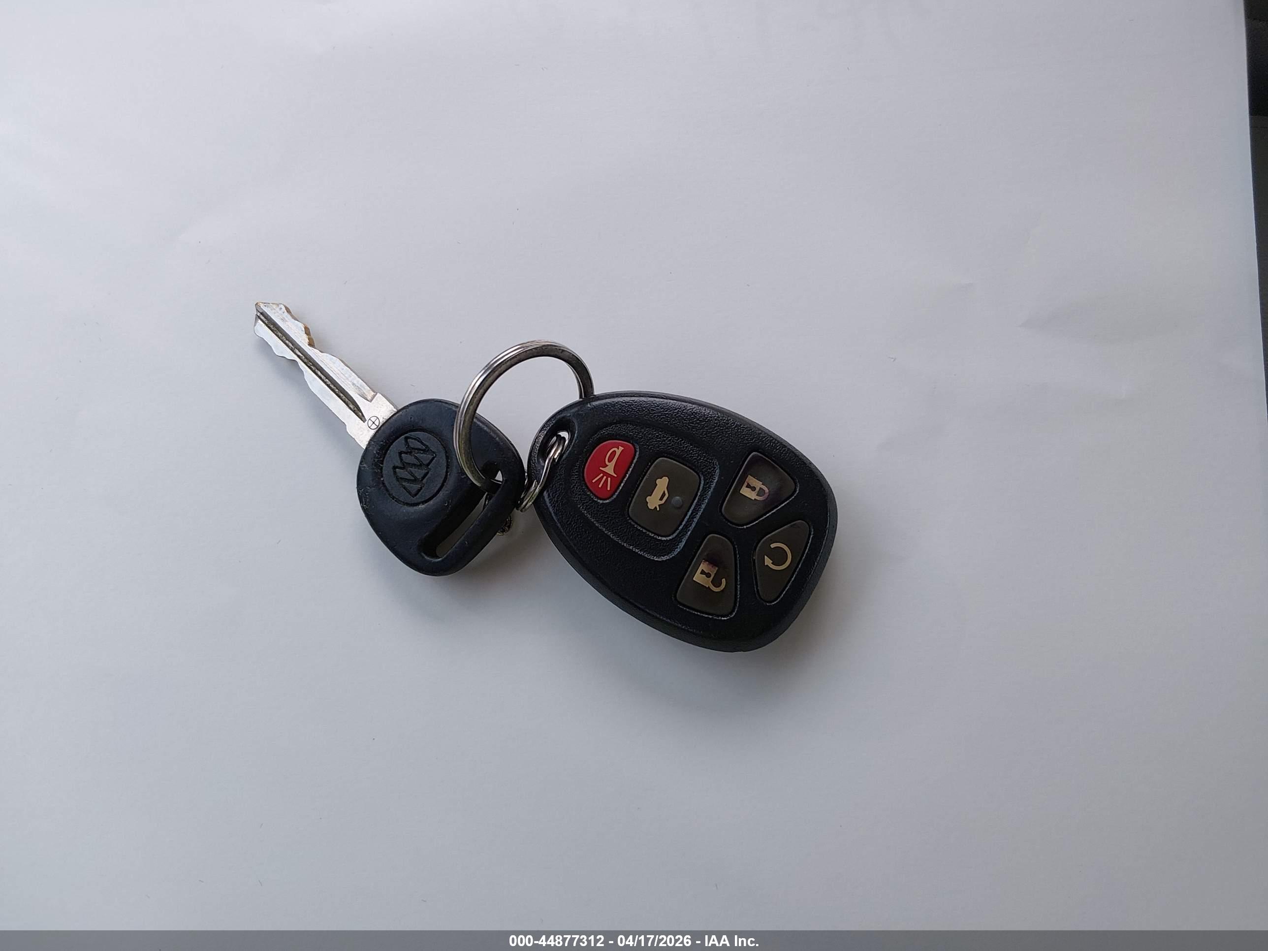 BUICK LUCERNE image 11