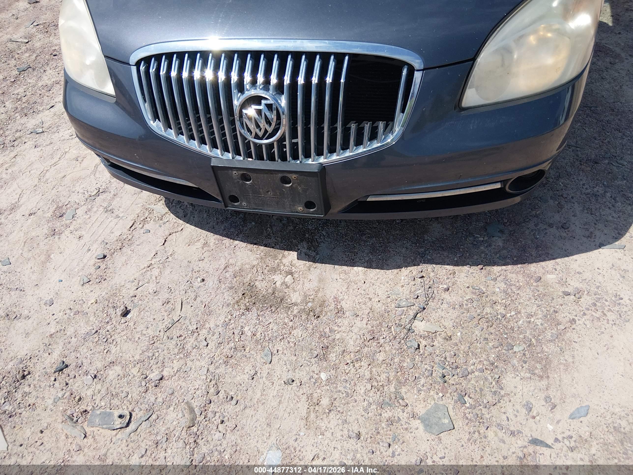 BUICK LUCERNE image 6
