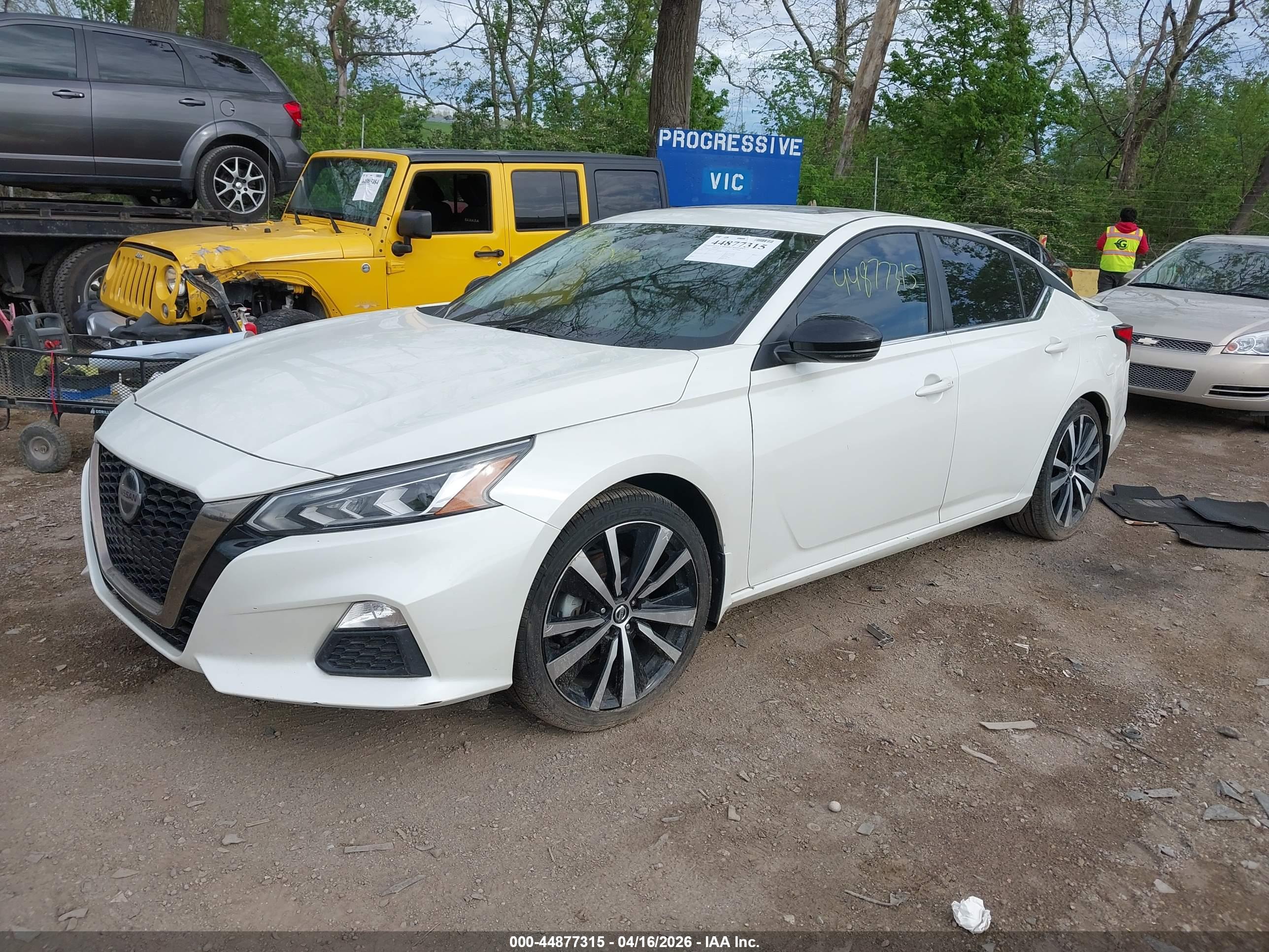 NISSAN ALTIMA image 2