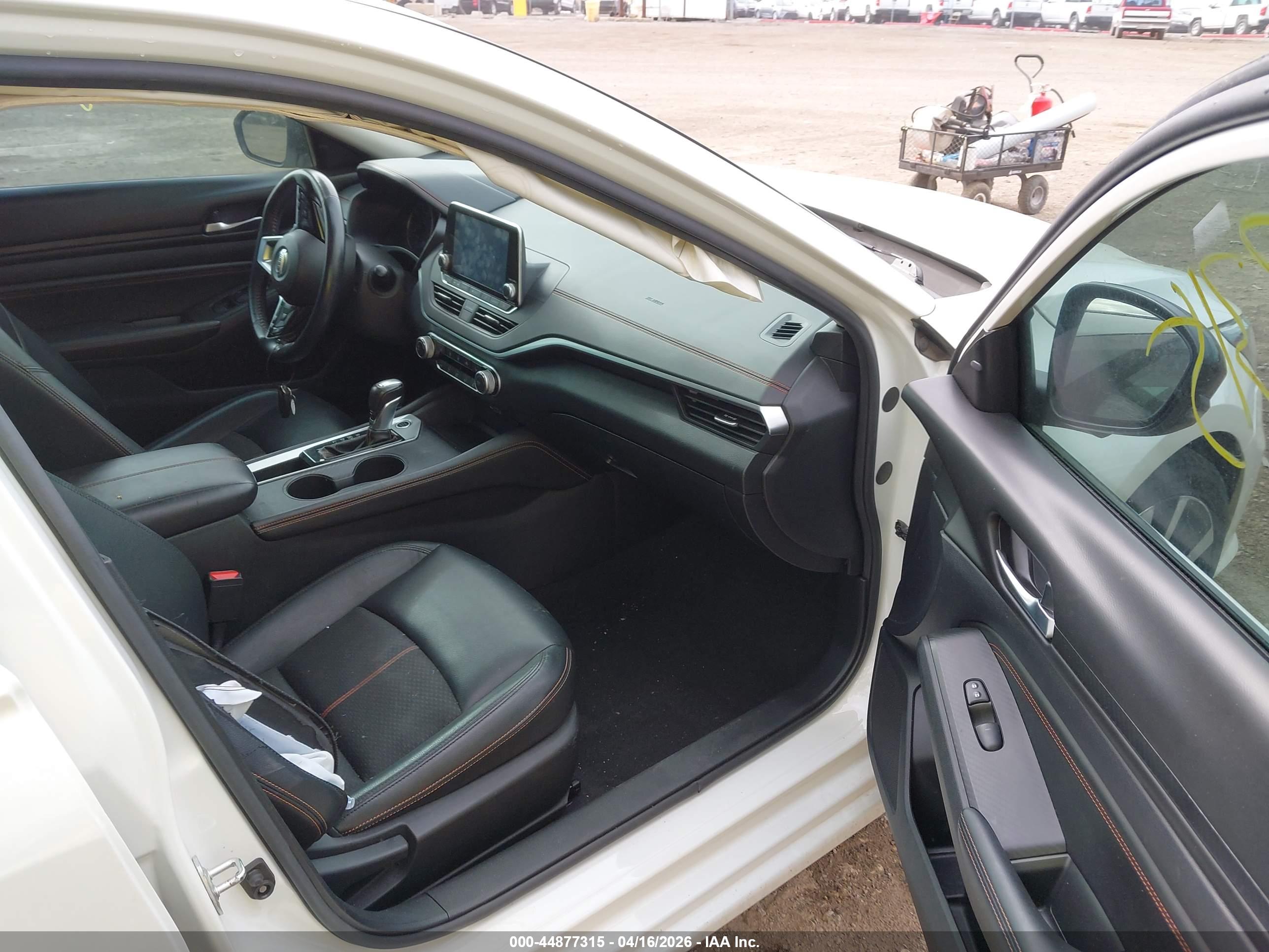 NISSAN ALTIMA image 5