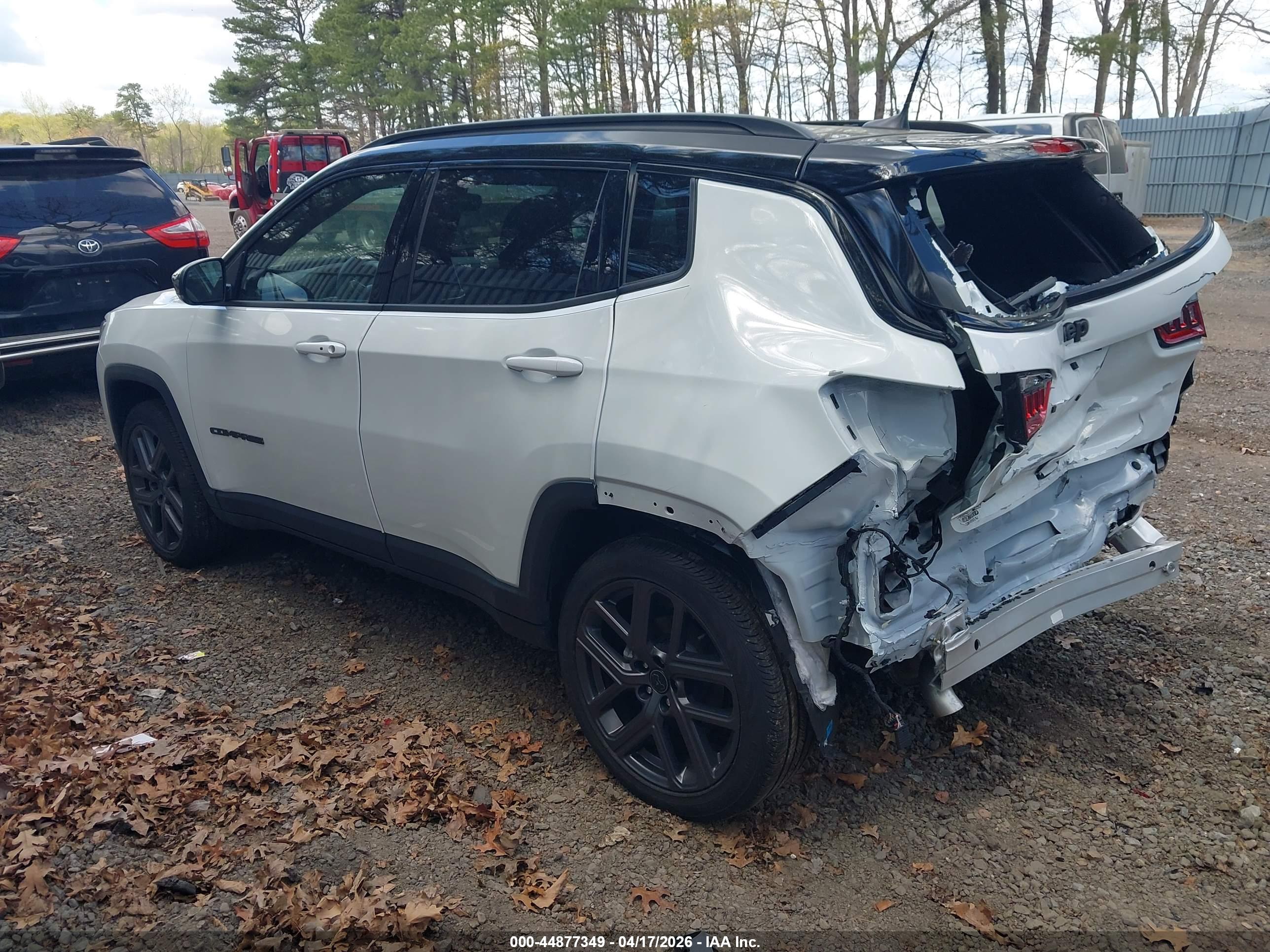 JEEP COMPASS image 3