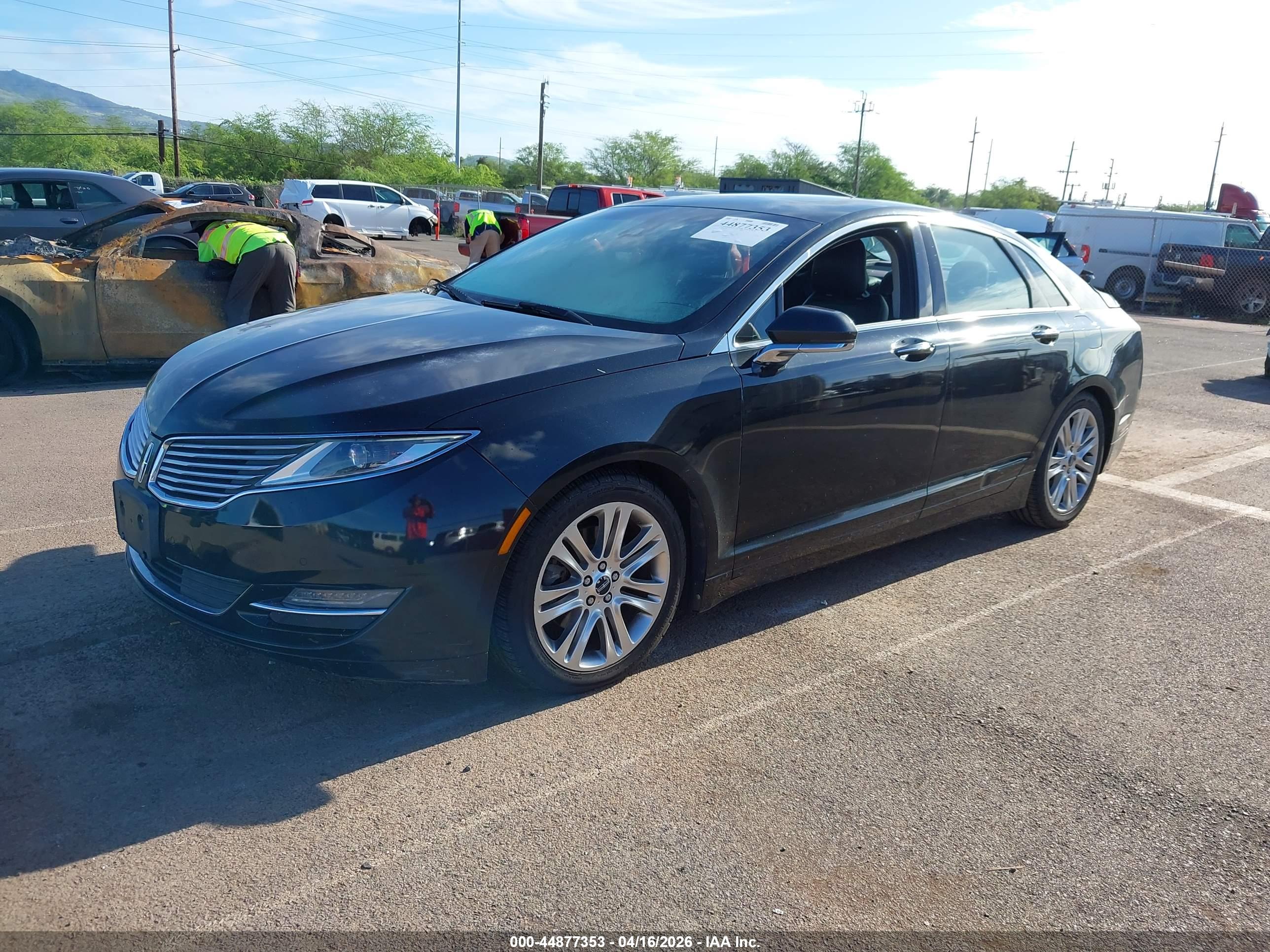 LINCOLN MKZ image 2