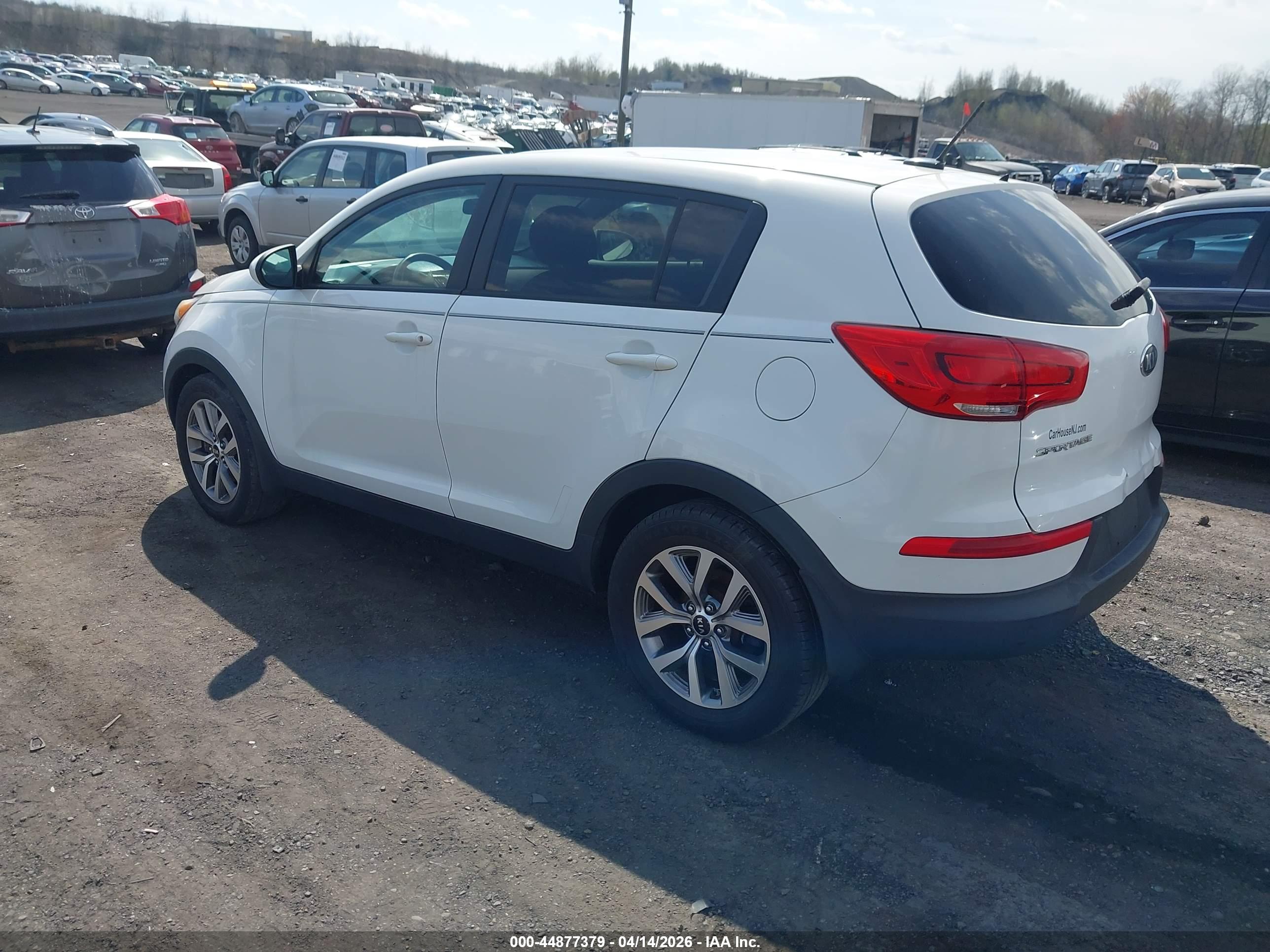 KIA SPORTAGE image 3