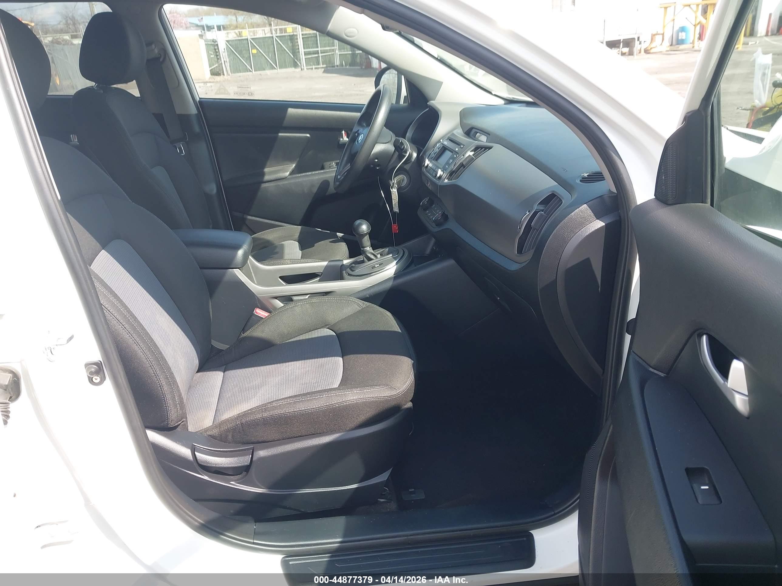 KIA SPORTAGE image 5