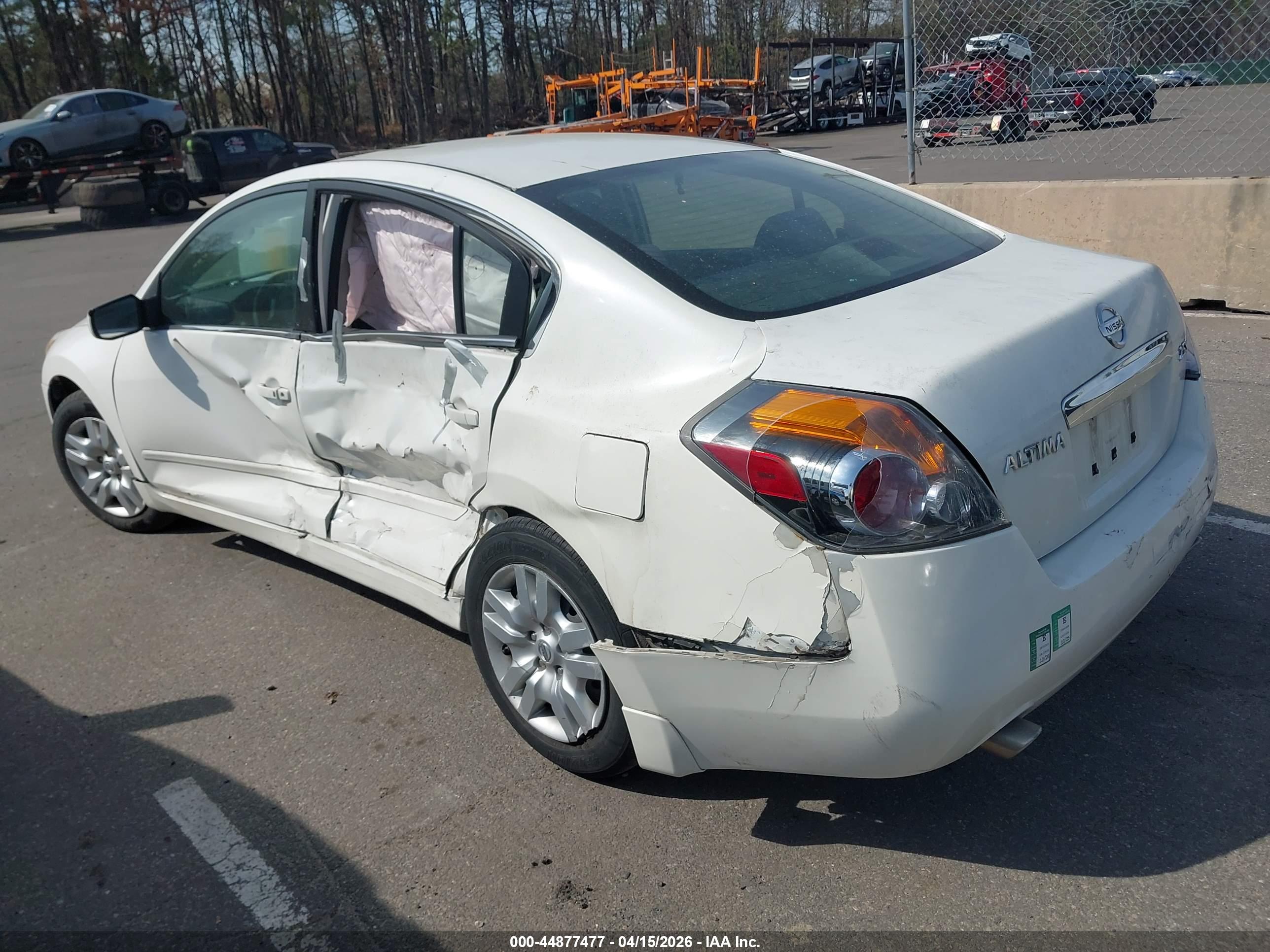 NISSAN ALTIMA image 3