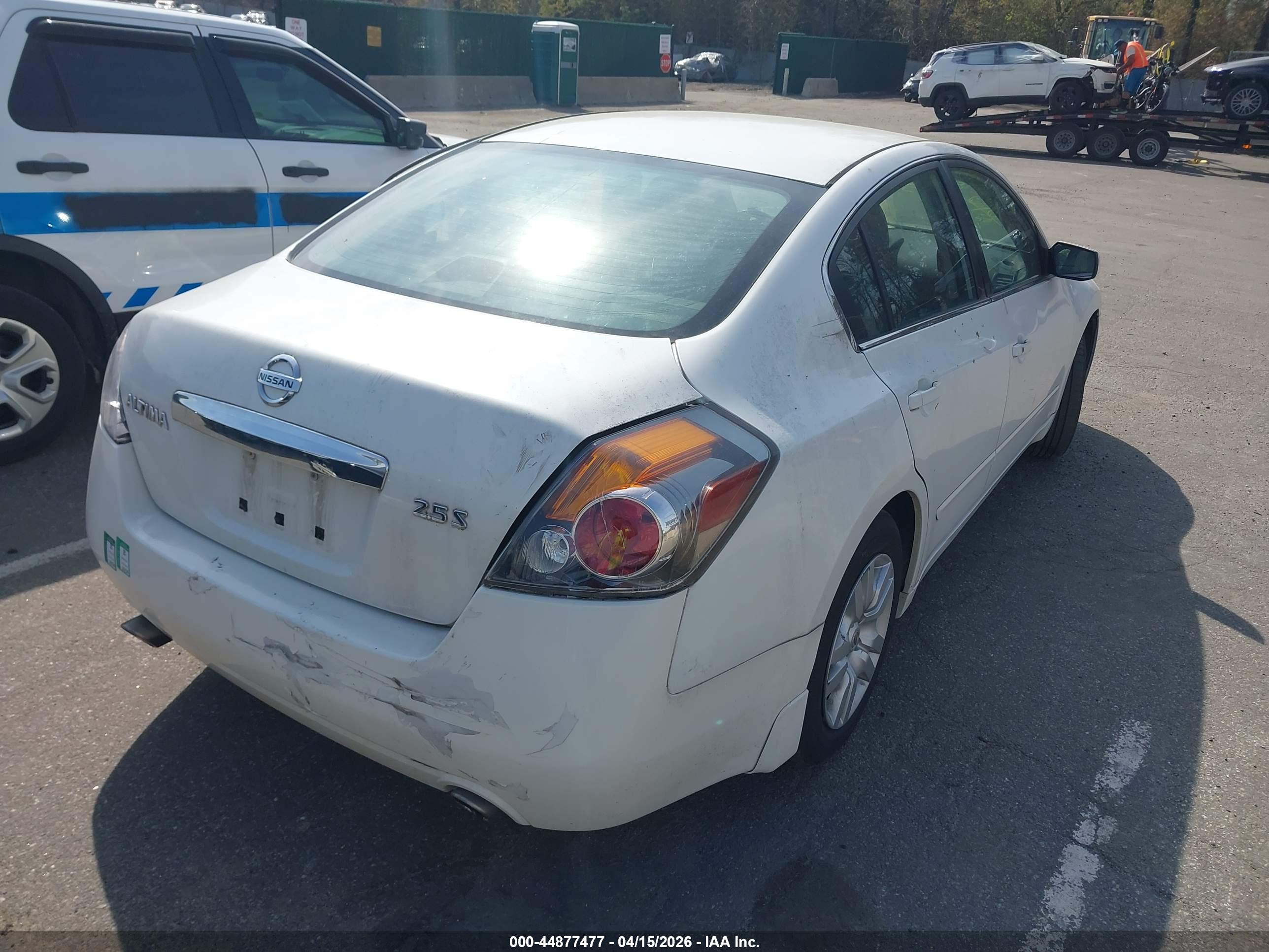 NISSAN ALTIMA image 4