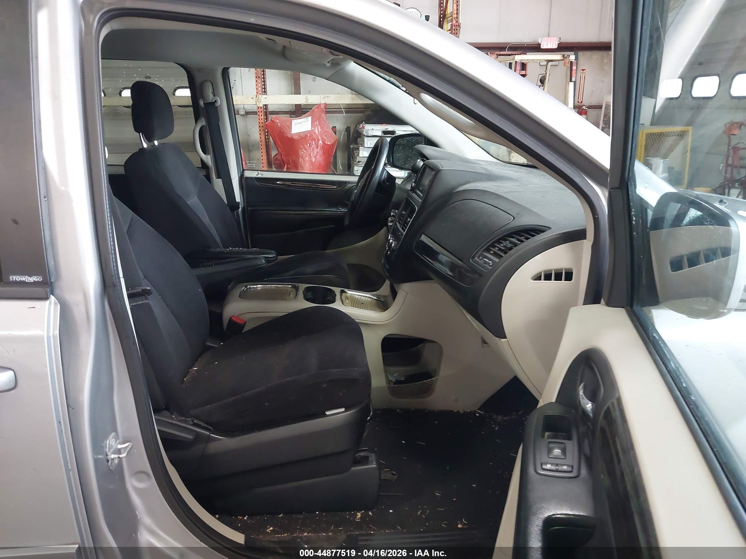 DODGE GRAND image 5